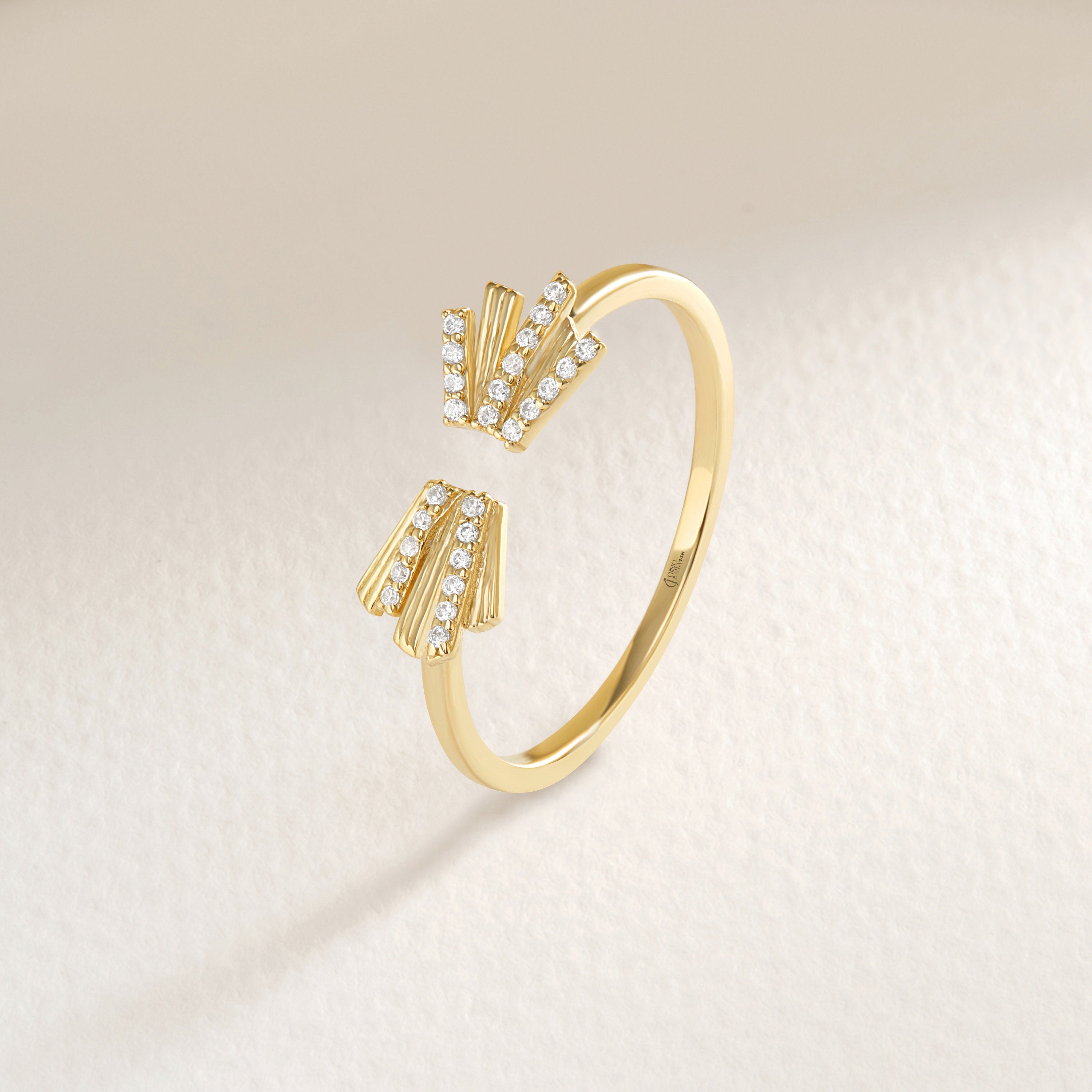 Thin Diamond W Shape Ring – 10K / 14K / 18K Solid Gold ✨💍
A delicate open W-shaped band adorned with tiny sparkling stones. This elegant design is perfect for stacking, wearing as a minimal statement, or gifting as a bridesmaid or anniversary ring.