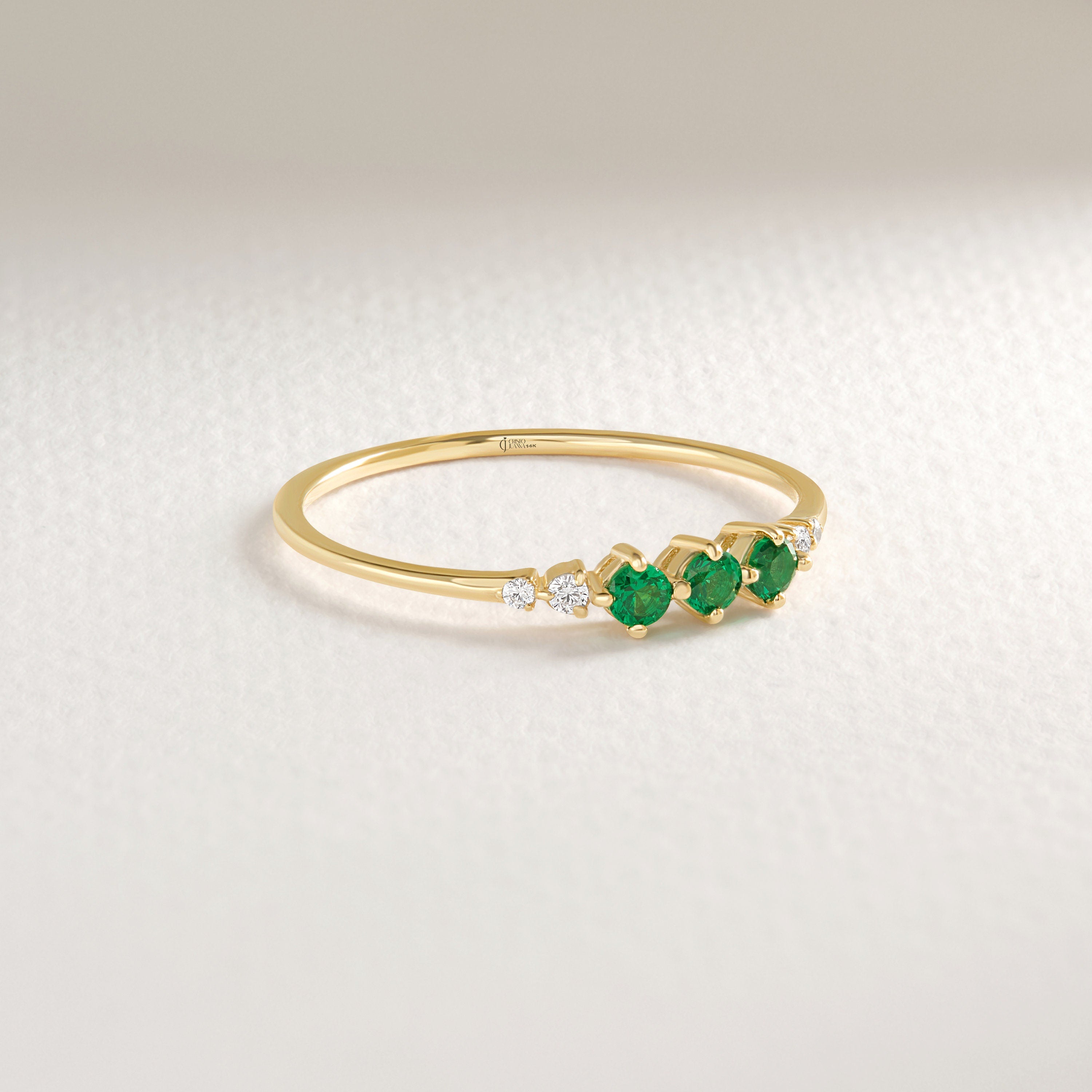 Round Emerald & Diamond Three-Stone Ring – 14K Solid Gold 💚💎
Elegant, symbolic, and full of meaning — this three-stone emerald ring represents love, balance, and renewal. Featuring three vivid round-cut emeralds accented by two sparkling side diamonds, it’s a modern heirloom designed for everyday sophistication or milestone celebrations.