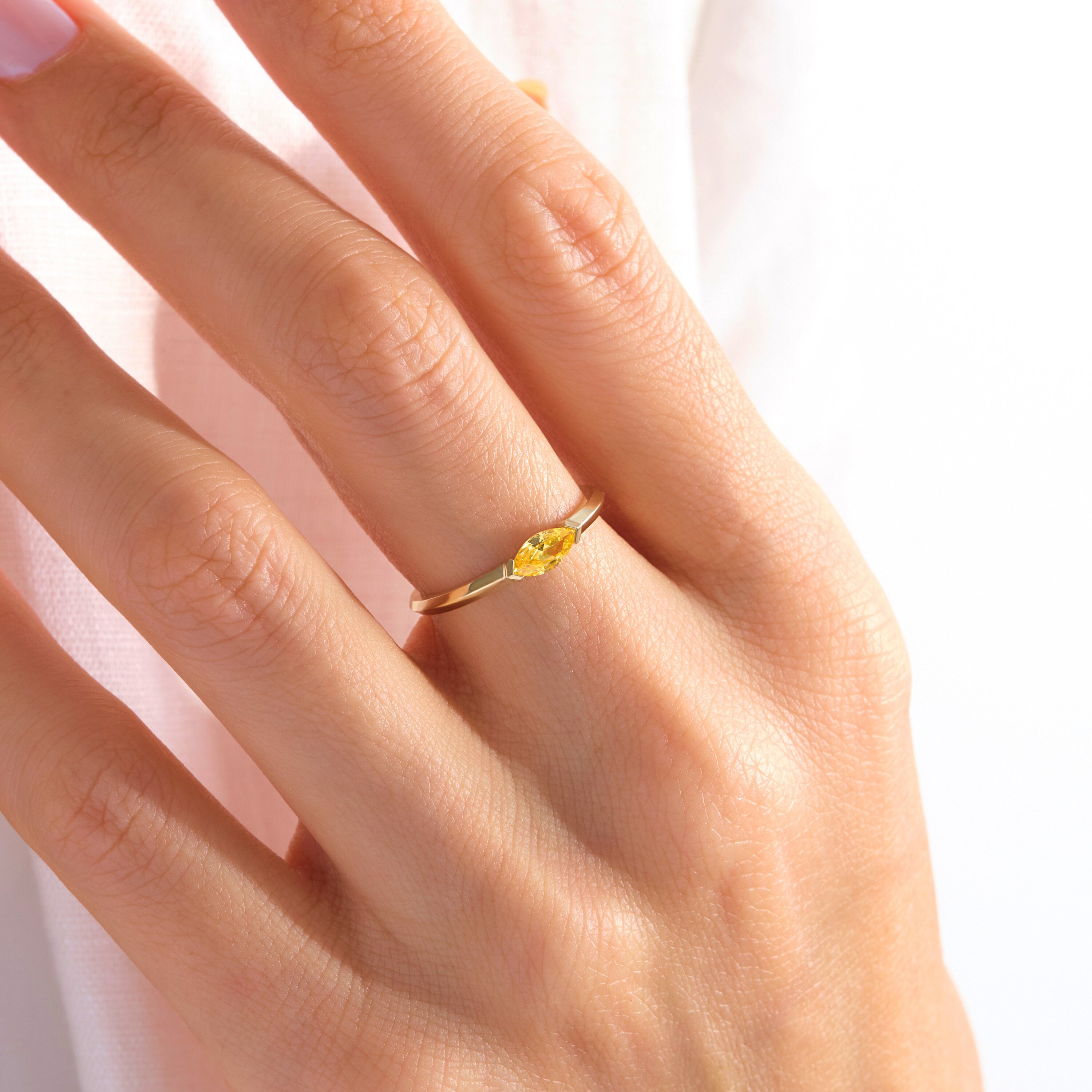 Here is Marquise Citrine Ring 14K Gold for Women! This November Birthstone Ring will be perfect matches as a other yellowing ring 18K. With 10K 18K Gold Customize Yellow Gemstone Ring is best balance of minimalism.