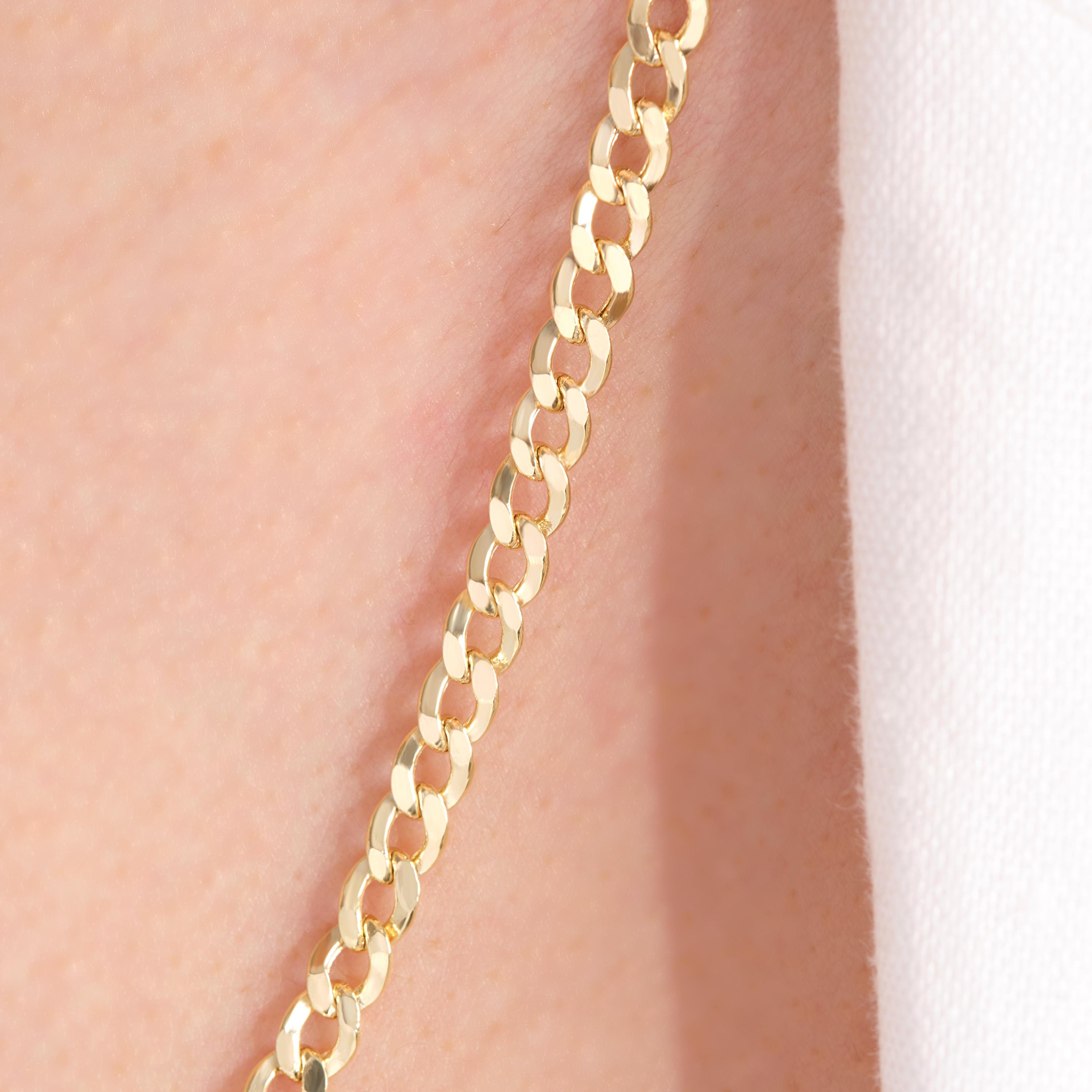 Figaro Chain Necklace – 14K Solid Gold ✨💎
A timeless 4 mm solid Figaro chain necklace, perfect for everyday elegance or layered styling. Crafted from real 14K gold with a smooth, polished finish, this multilink chain adds a luxurious touch to any outfit — durable, stackable, and always in style. 💛