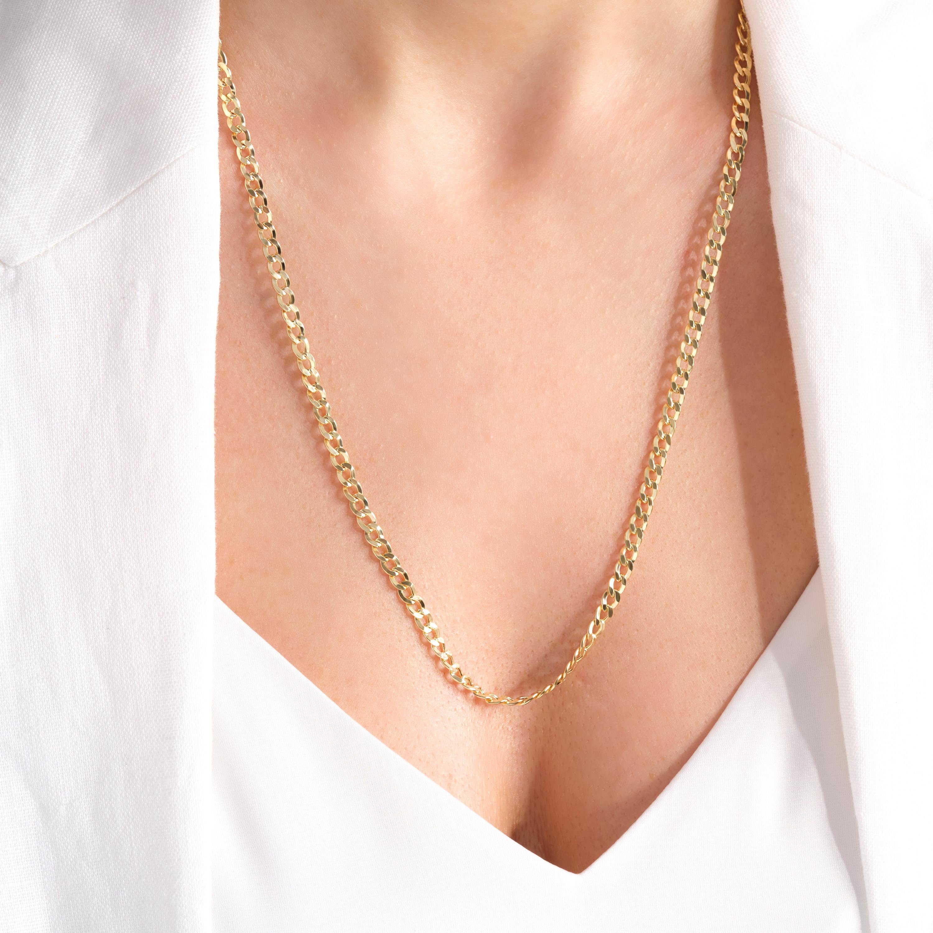 Figaro Chain Necklace – 14K Solid Gold ✨💎
A timeless 4 mm solid Figaro chain necklace, perfect for everyday elegance or layered styling. Crafted from real 14K gold with a smooth, polished finish, this multilink chain adds a luxurious touch to any outfit — durable, stackable, and always in style. 💛