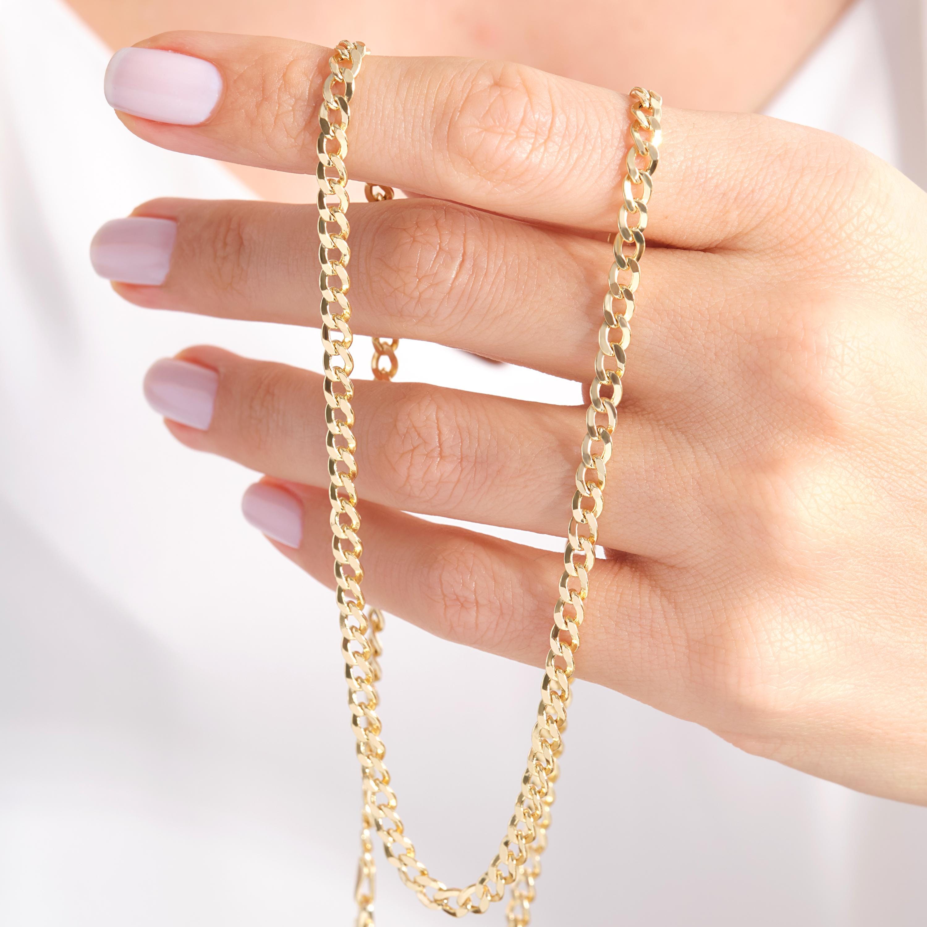 Figaro Chain Necklace – 14K Solid Gold ✨💎
A timeless 4 mm solid Figaro chain necklace, perfect for everyday elegance or layered styling. Crafted from real 14K gold with a smooth, polished finish, this multilink chain adds a luxurious touch to any outfit — durable, stackable, and always in style. 💛