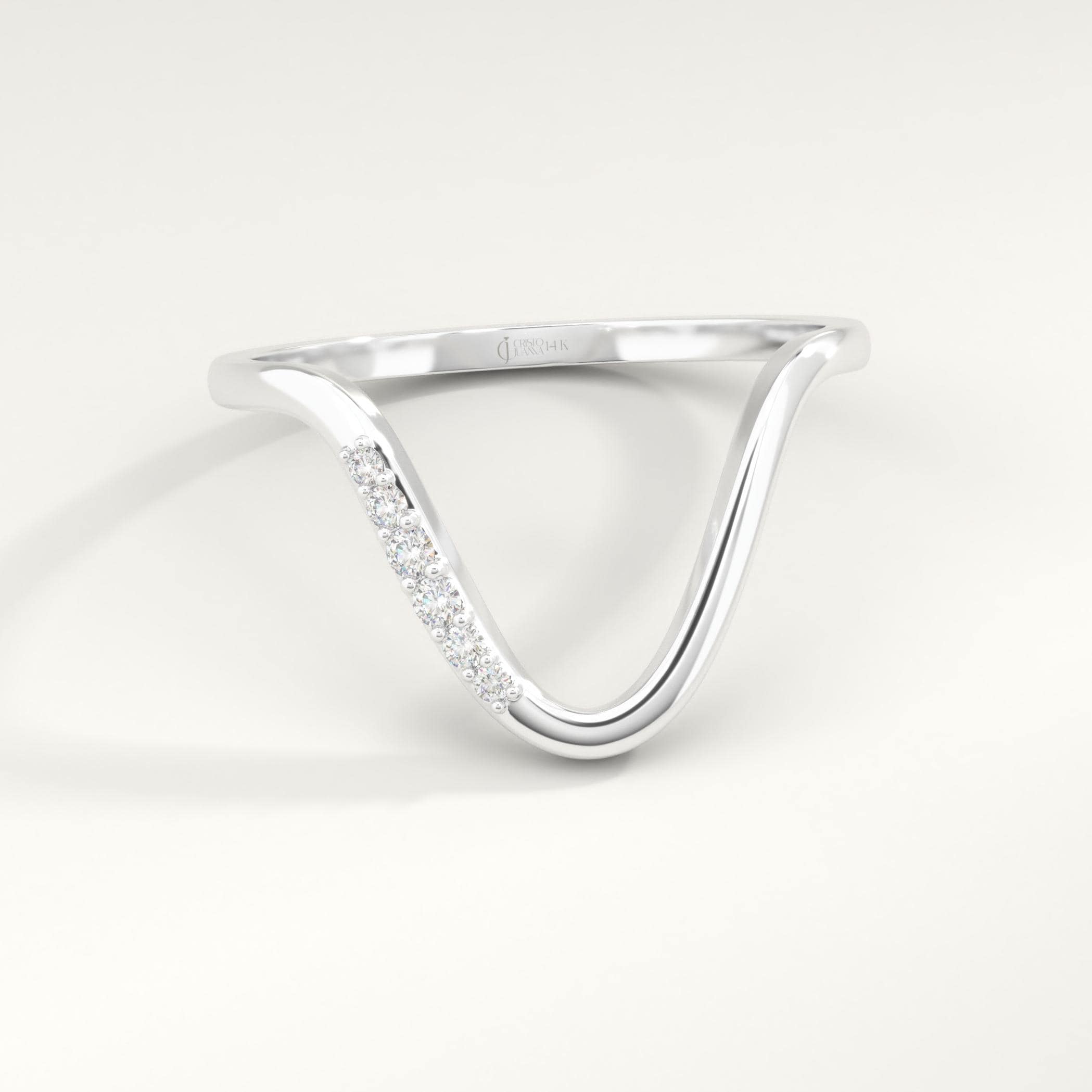 Vanki Diamond Wave Ring đ 10K / 14K / 18K Solid Gold â Deep V Chevron Moissanite Band
Make a statement with this elegant deep V ring featuring a rhythmic wave of sparkling diamonds or moissanites. Perfectly contoured to nest with engagement rings or worn solo for a minimalist sparkle.
