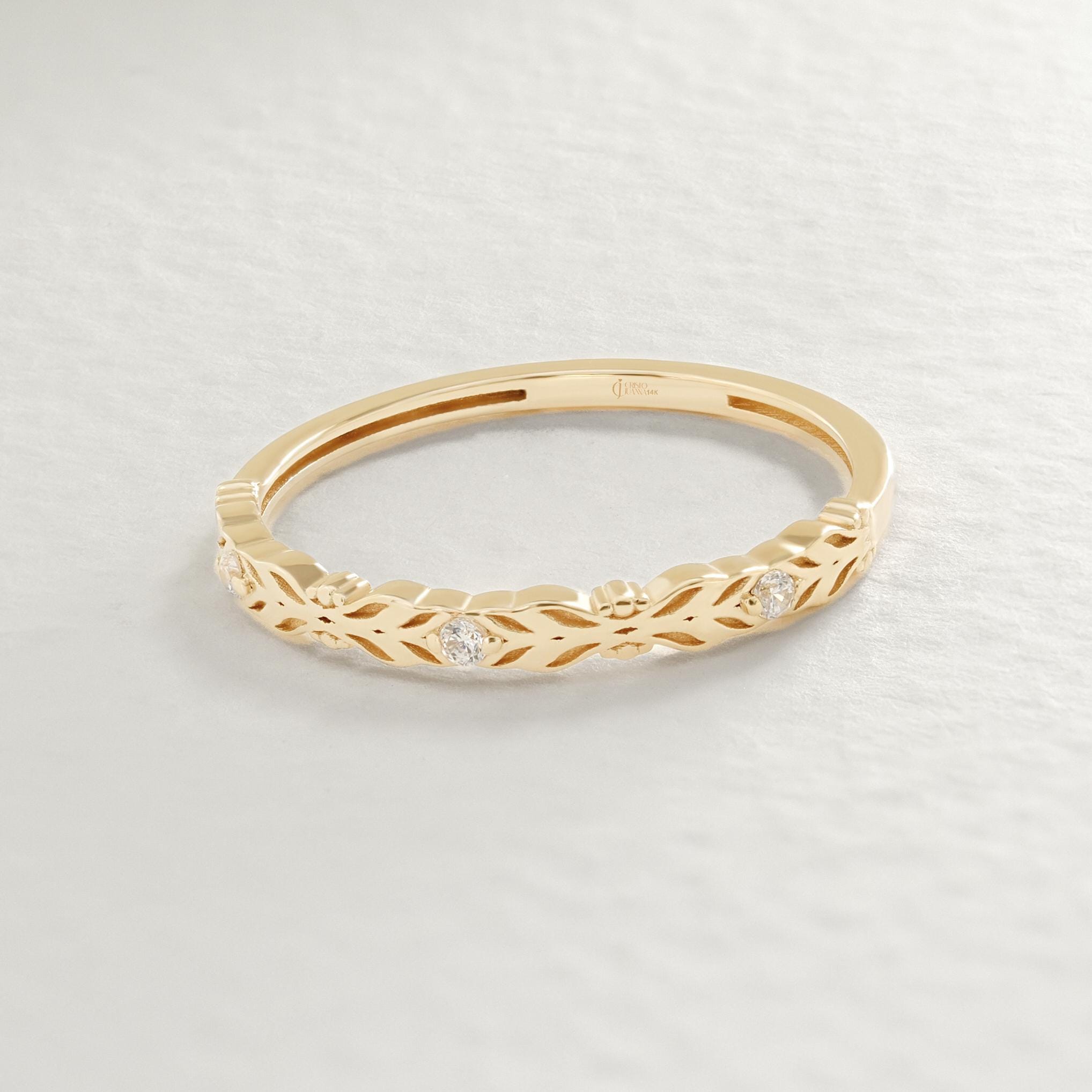 Floral Diamond Wedding Band | 14K Solid Gold Flower Moissanite Ring | Botanical Engagement or Promise Ring for Women
đ¸ A beautifully detailed floral diamond ring crafted for nature lovers. This botanical-inspired wedding band features delicate flower motifs and sparkling moissanite stones, making it perfect as an engagement ring, promise ring, or stackable band for a romantic soul đâ¨