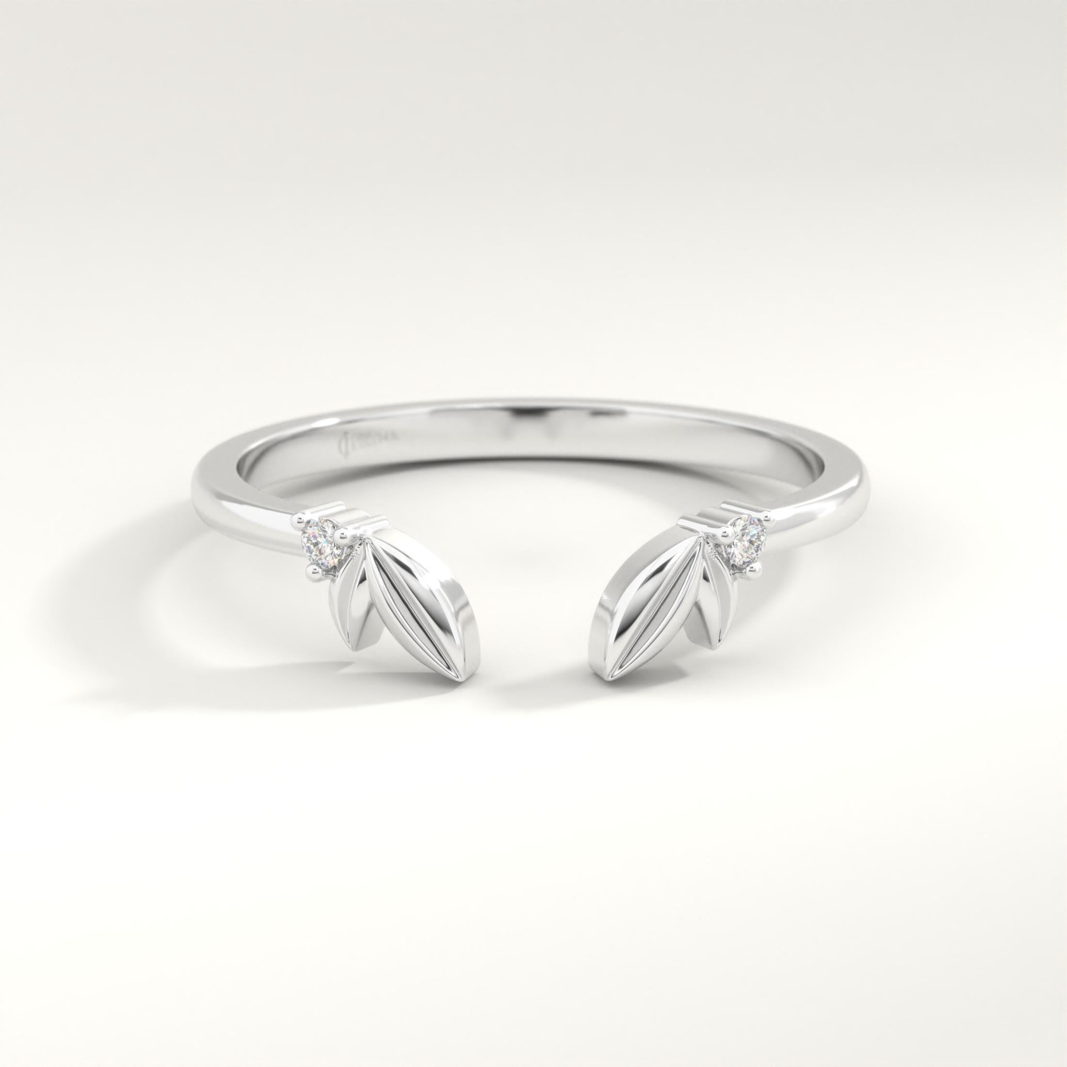 Open Leaf Engagement Ring – 10K/14K/18K Solid Gold ✨💎
Inspired by nature, this delicate open leaf engagement ring features two sparkling round diamonds or moissanites set on an adjustable ivy-style band. Perfect for nature lovers, brides seeking a unique floral touch, or anyone who loves dainty, whimsical jewelry.