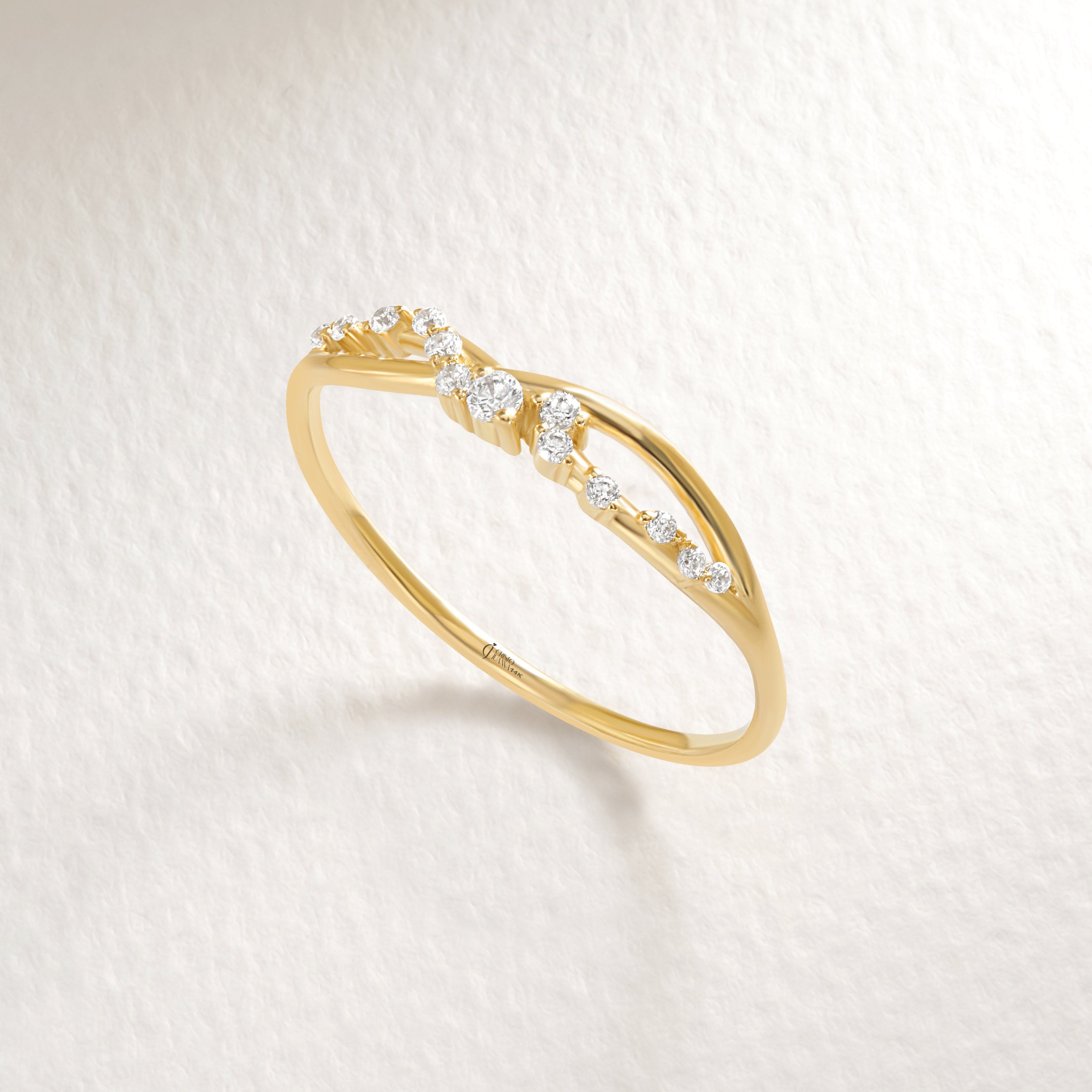Infinity Cluster Small Diamond Ring – 14K Gold Split Shank Band 💎♾️
Delicate and radiant, this infinity band ring is the perfect symbol of eternal love and elegance. Designed with a graceful split shank band, it features a shimmering cluster diamond ring arrangement that adds sparkle without overwhelming your style. Whether worn alone or stacked, this dainty diamond ring makes a graceful statement.