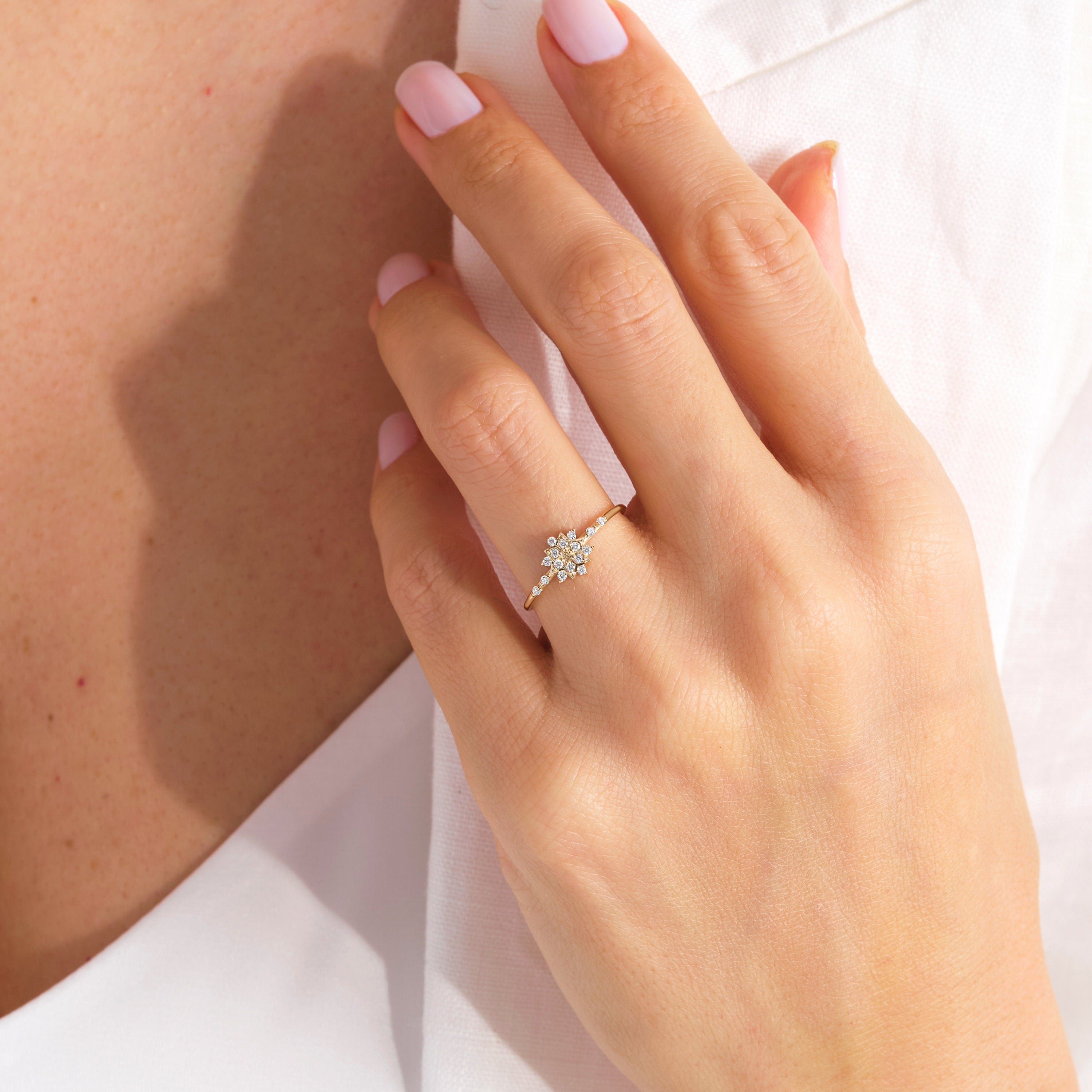 ❄️ Snowflake Moissanite Wedding Ring – 14K Solid Gold Vintage Floral Design 💍

Celebrate the beauty of winter and timeless romance with this Snowflake Moissanite Wedding Ring. Designed in an elegant floral cluster style, it radiates brilliance and charm — a perfect piece for brides who adore delicate, nature-inspired jewelry.