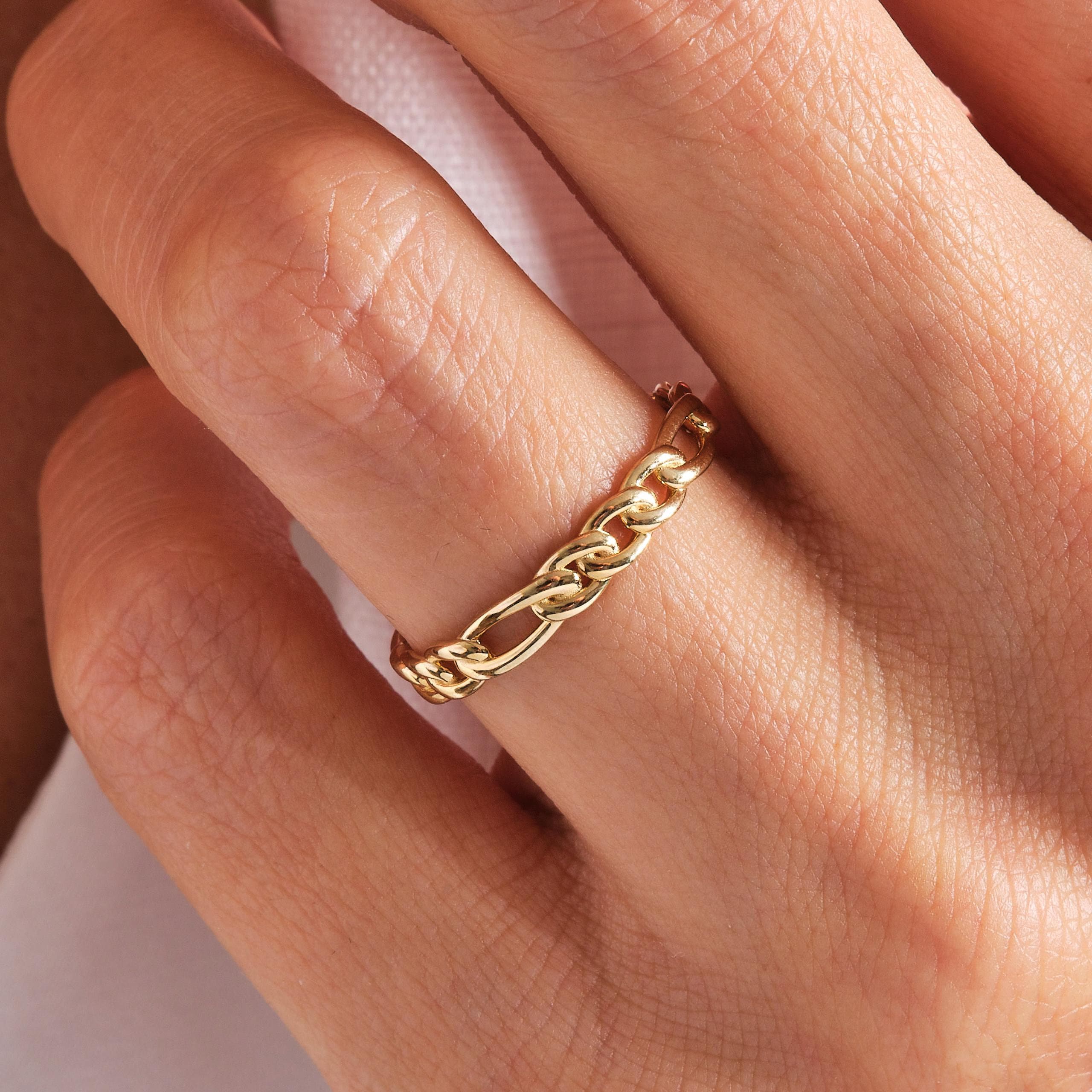 Bold yet graceful, this open chain link ring is a refined statement piece. Crafted as a gold multi link ring or link stackable band, its form balances strength and elegance. From a soft bold chain ring to a thick chained ring, every curve reflects intention. Designed in link chain ring 18k and custom ring gold 14k options, it suits bridal engagement or everyday daily wear.