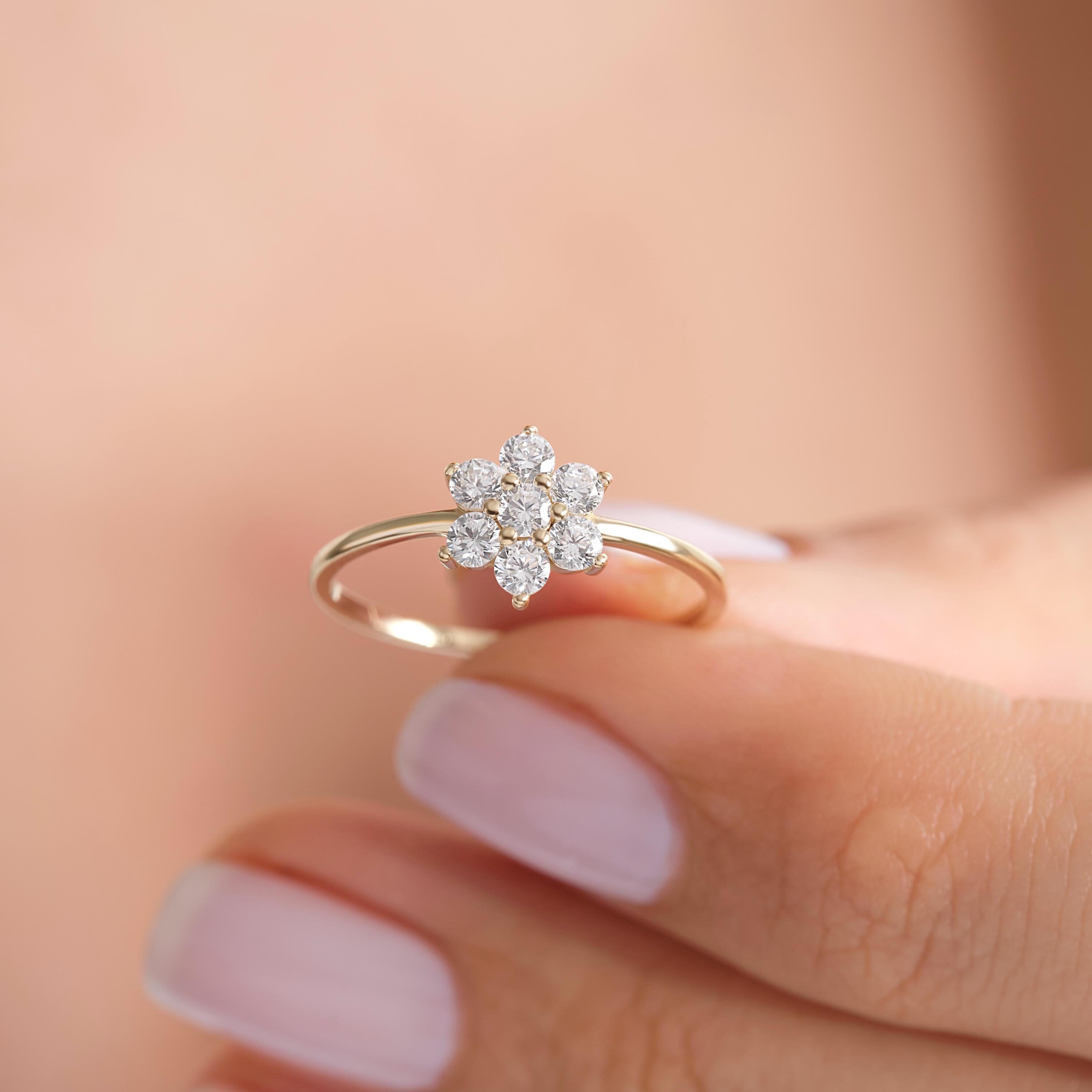 Here is our daisy diamond engagement ring 14K solid gold for women! This snowflake winter ring women will be nature inspired ring and christmas gift ring as well. If you re looking for daisy diamond ring and christmas wedding ring.