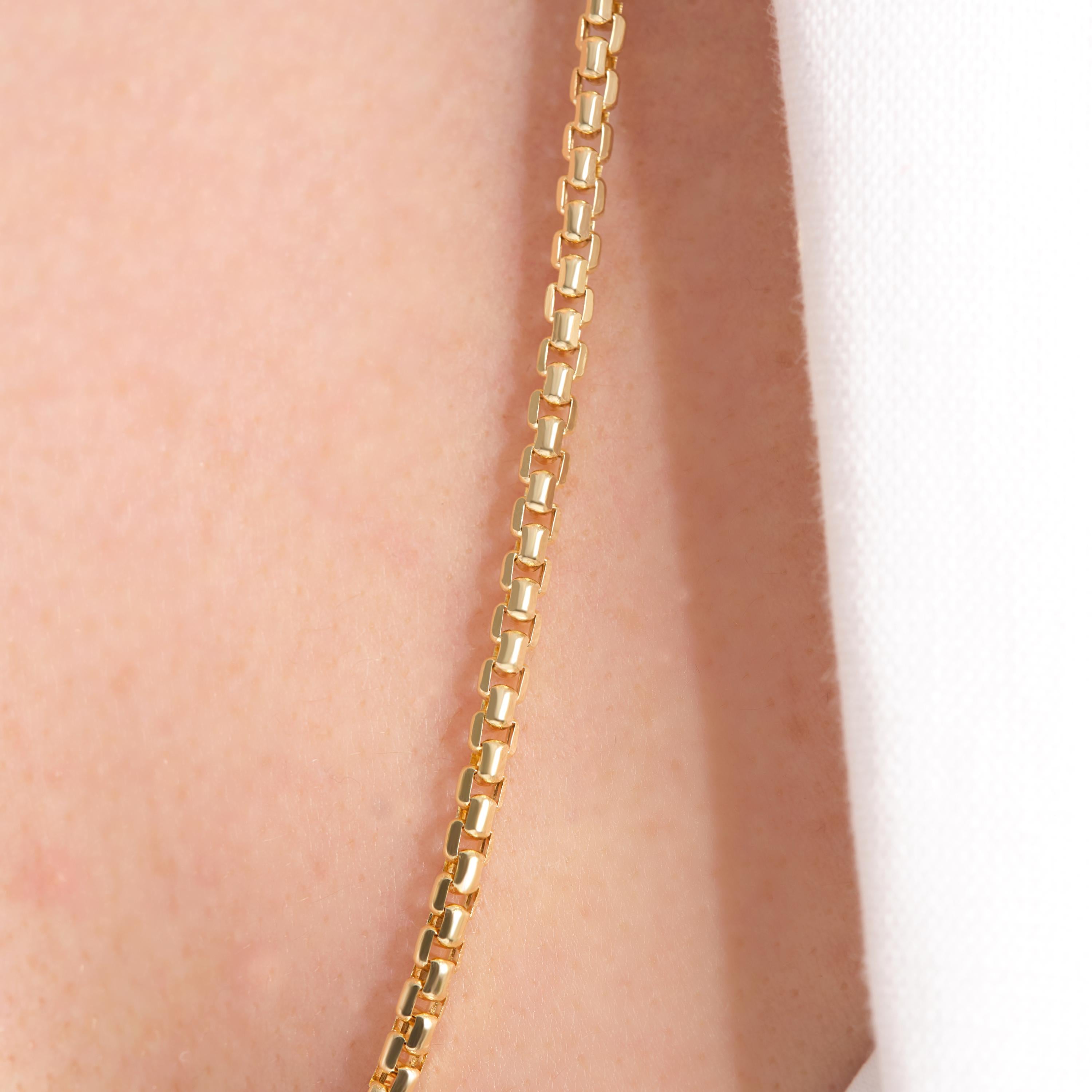 Cable Chain Necklace 14K Solid Gold, 2.5mm Link Pendant Chain, Minimalist Everyday Layering Necklace for Women 💛✨
This 14K solid gold cable chain necklace brings timeless elegance to your everyday style. With its classic round links and 2.5mm width, it's perfect for layering or wearing with your favorite pendant.
