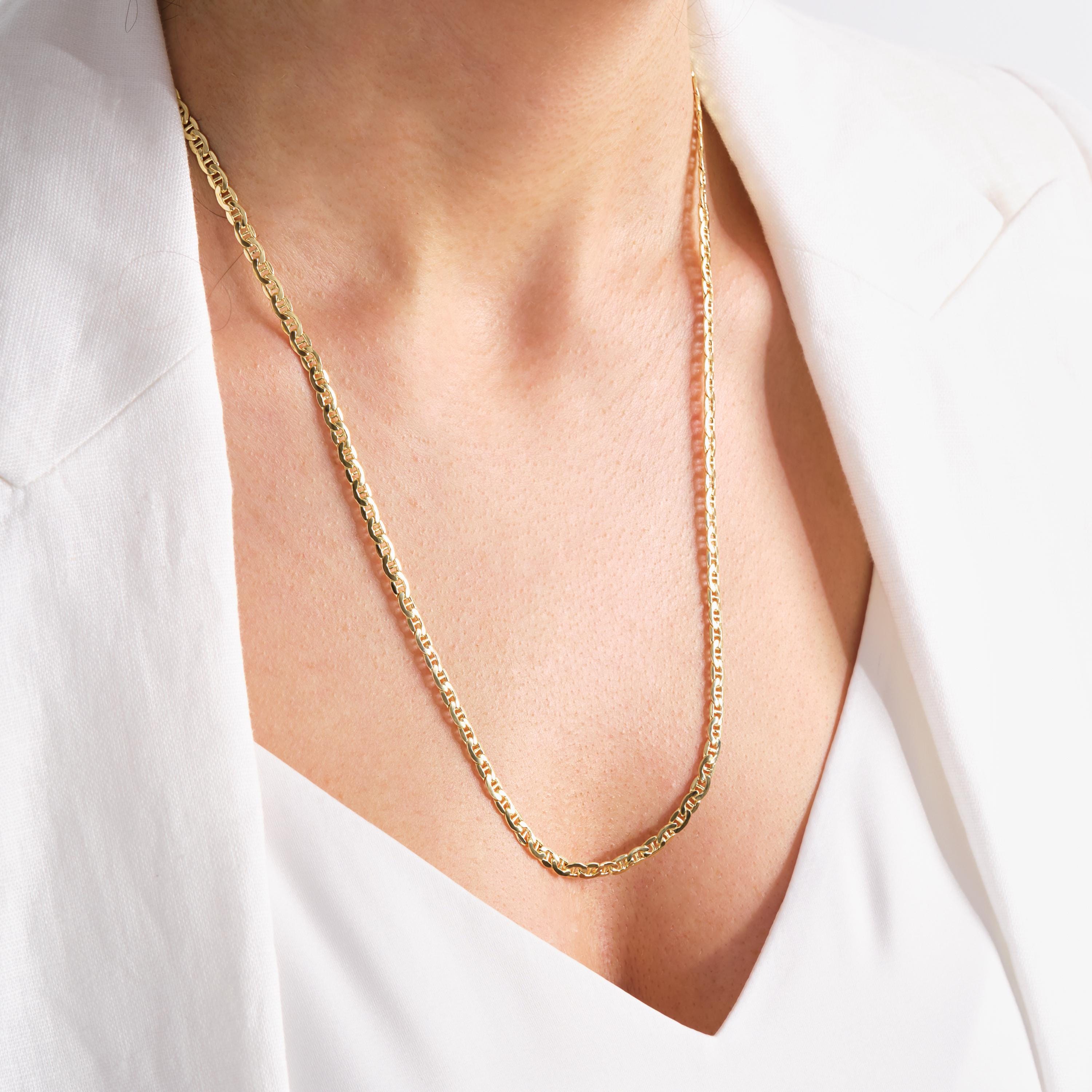 Anchor Chain Necklace — 14K Solid Yellow Gold Mariner Chain 💛⚓
A timeless essential, this flat anchor chain necklace is crafted from genuine 14K solid gold for everyday elegance and strength. Its 3.5 mm width creates the perfect balance between minimal and statement, making it ideal for layering or wearing solo. A refined design that speaks of sophistication, style, and confidence.