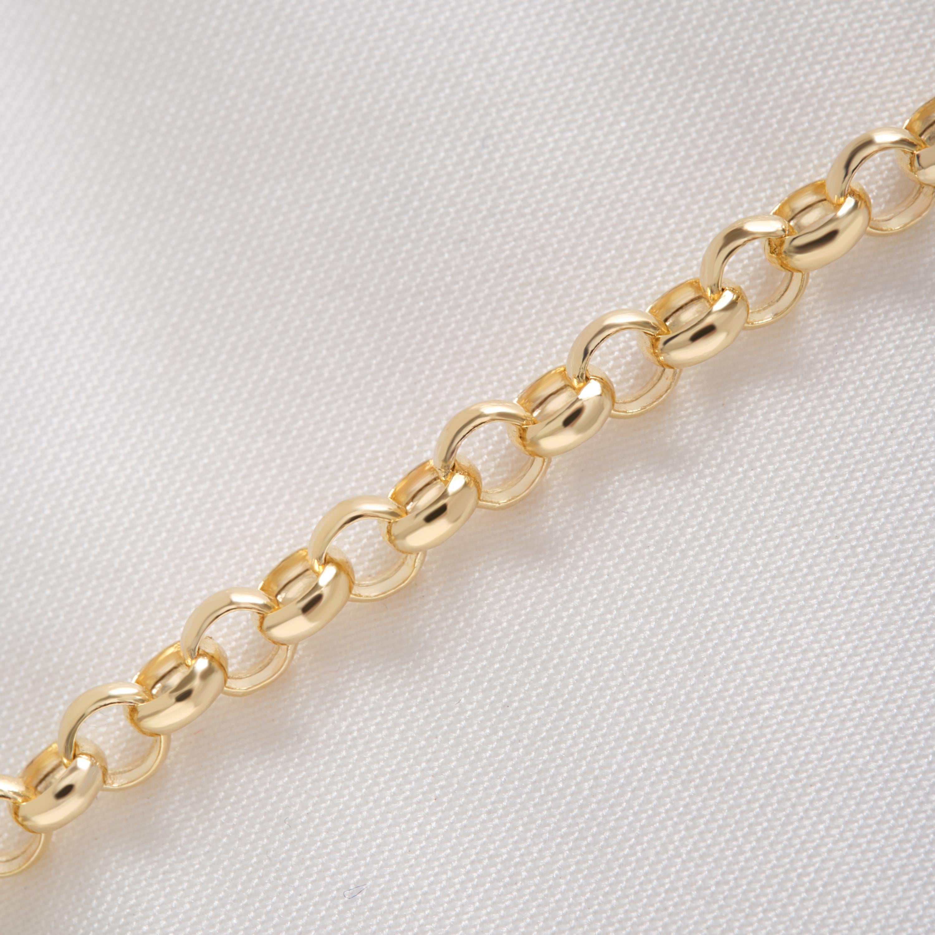 Doc Chain Necklace – 14K Solid Gold ✨💛
Elegant and timeless, this 2.5 mm multilink chain necklace is crafted in solid 14K gold. Perfect for daily wear or layering with your favorite pendants, it offers a sleek and modern look that elevates any outfit. 🌟