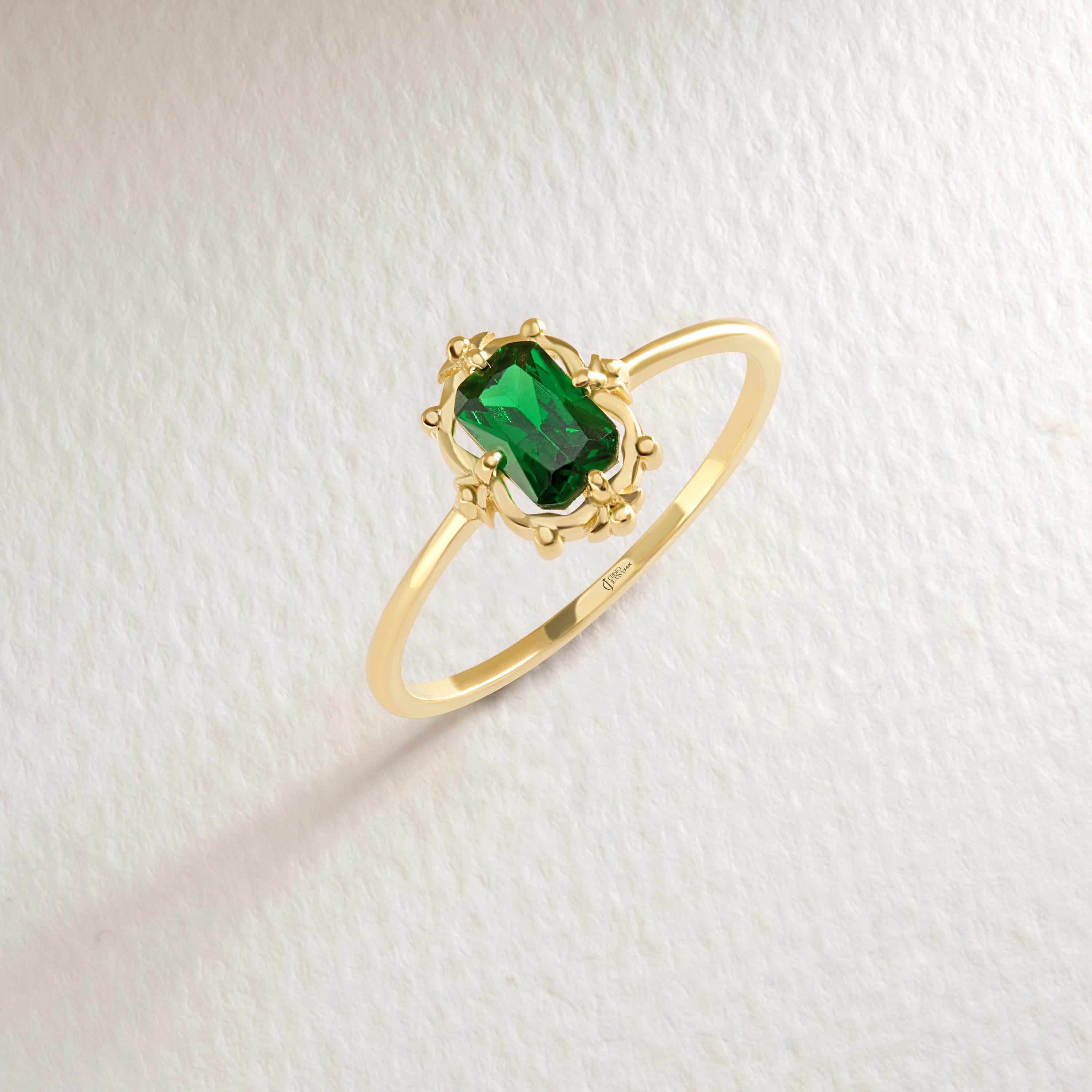 💚 Emerald Cut Emerald Engagement Ring – 14K Solid Gold 💚

Timeless and captivating, this Emerald Cut Emerald Engagement Ring combines vintage Art Deco elegance with modern craftsmanship. The striking green gemstone sits in a sleek rectangular setting, making it a perfect choice for engagements, anniversaries, or a meaningful everyday statement.