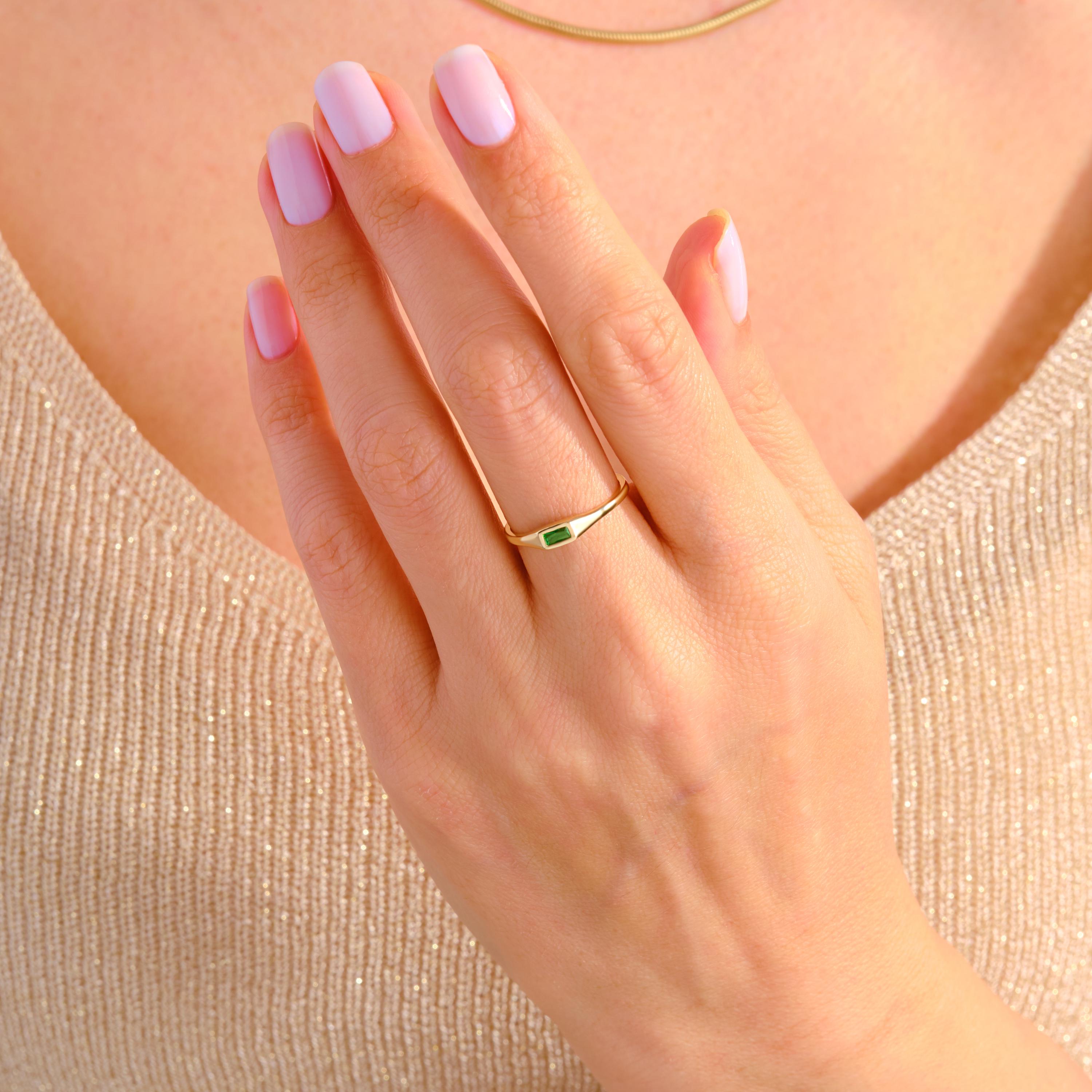 Baguette Emerald Ring 10K 14K 18K Solid Gold, 6x4 mm Emerald Green Ring Solo Birthstone Ring Women, Bezel Setting Stone Ring Gift