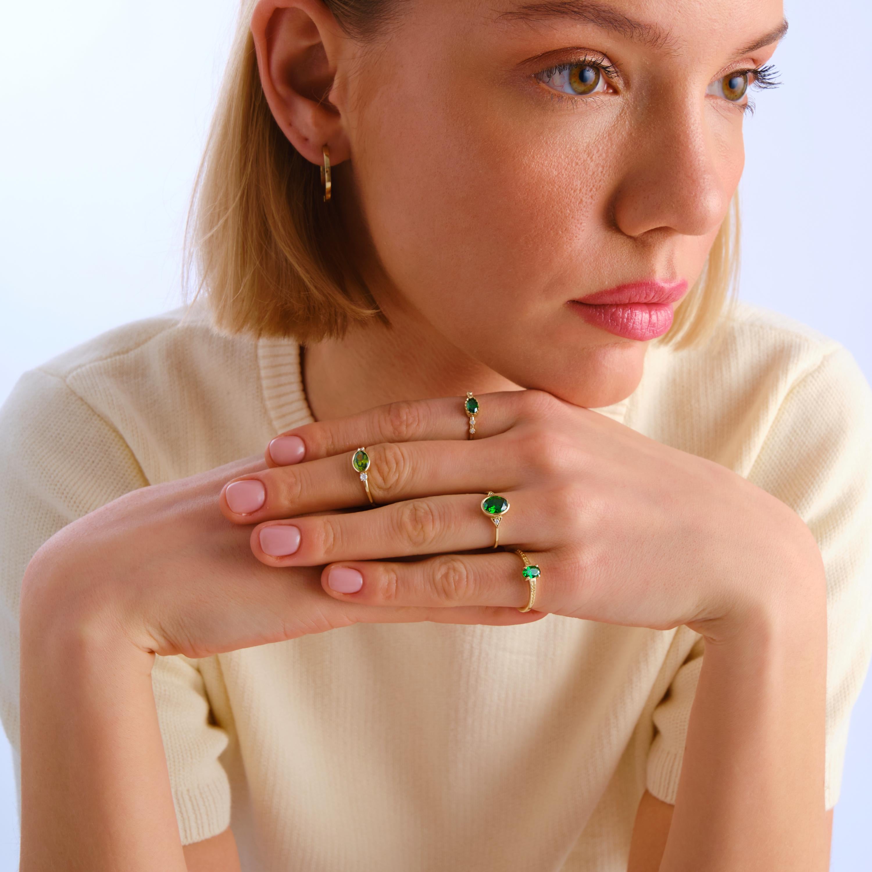 14K Gold Peridot Ring – Oval Green Birthstone Wedding Band 💚✨

Celebrate summer love and timeless beauty with this handcrafted gold peridot ring, featuring a bezel-set oval birthstone ring and sparkling side diamonds. Whether worn as a green wedding ring, anniversary gift, or summer engagement piece, this elegant design radiates grace and color.
