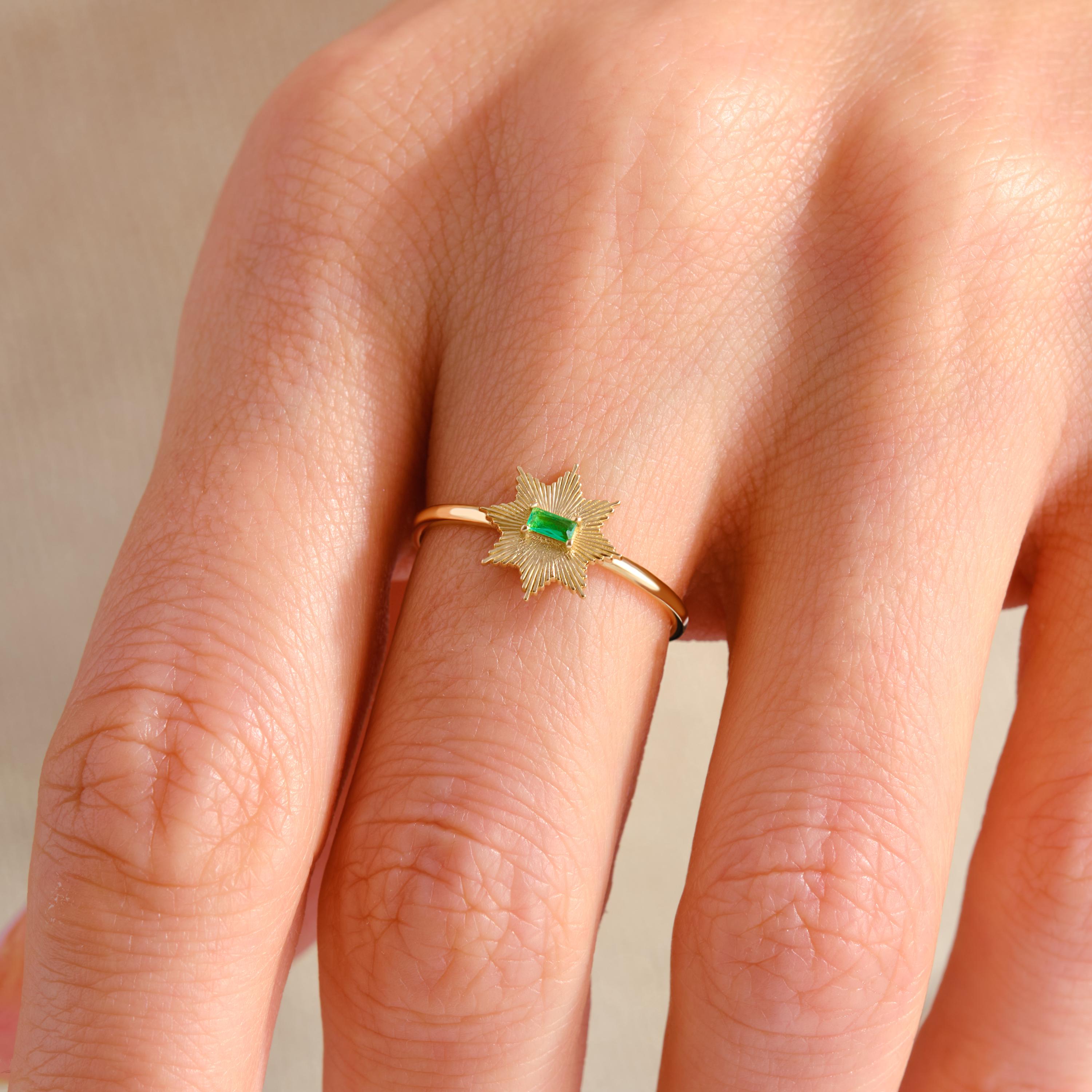⭐ Star Emerald Ring | 14K Solid Gold North Star Baguette Birthstone Ring

Inspired by the guiding light of the North Star, this elegant celestial emerald ring is handcrafted in solid gold and features a sleek baguette-cut green gemstone set in a refined bezel design. Minimal yet symbolic, it represents hope, guidance, and new beginnings.

A perfect choice for a meaningful birthstone ring, Valentine’s Day gift, or everyday luxury jewelry.