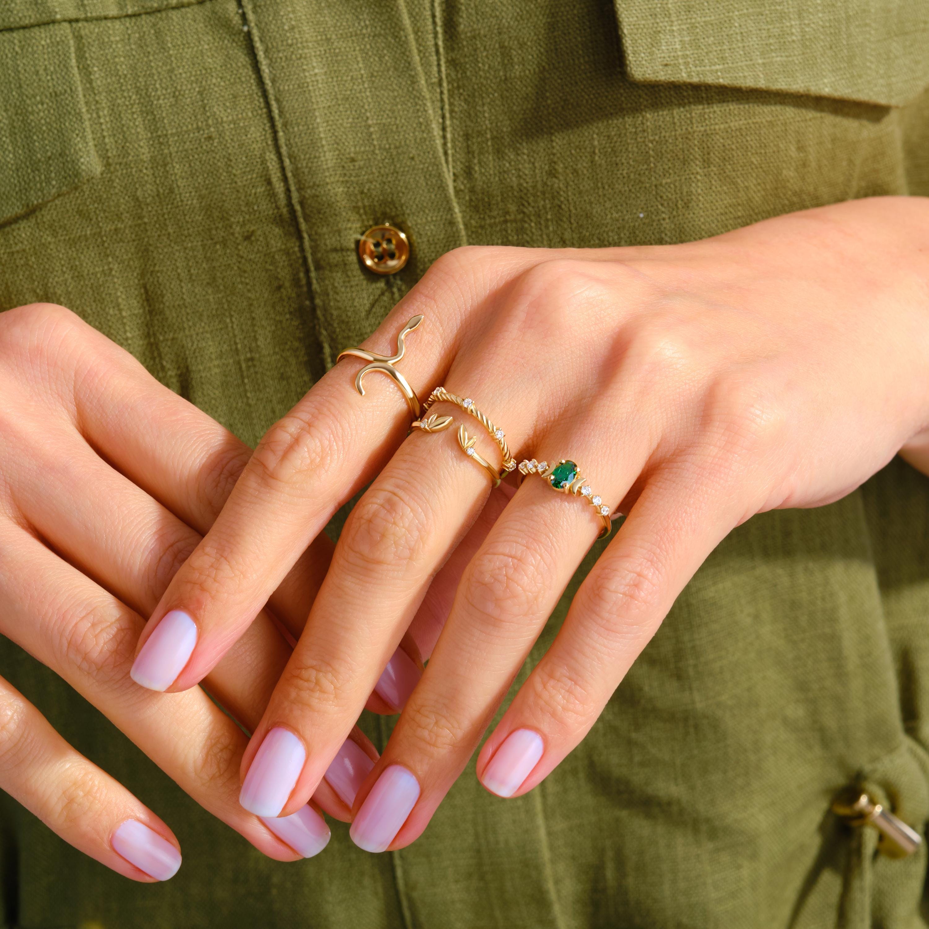 🐍 Snake Ring 14K Solid Gold – Minimalist Serpent Stackable Ring for Women

Add a touch of mystique and elegance to your jewelry collection with this stunning 14K solid gold snake ring. Designed for everyday wear, this minimalist serpent ring beautifully wraps around your finger with a delicate yet bold style. Perfect for stacking or wearing solo, it’s a unique piece that blends gothic charm with modern sophistication.