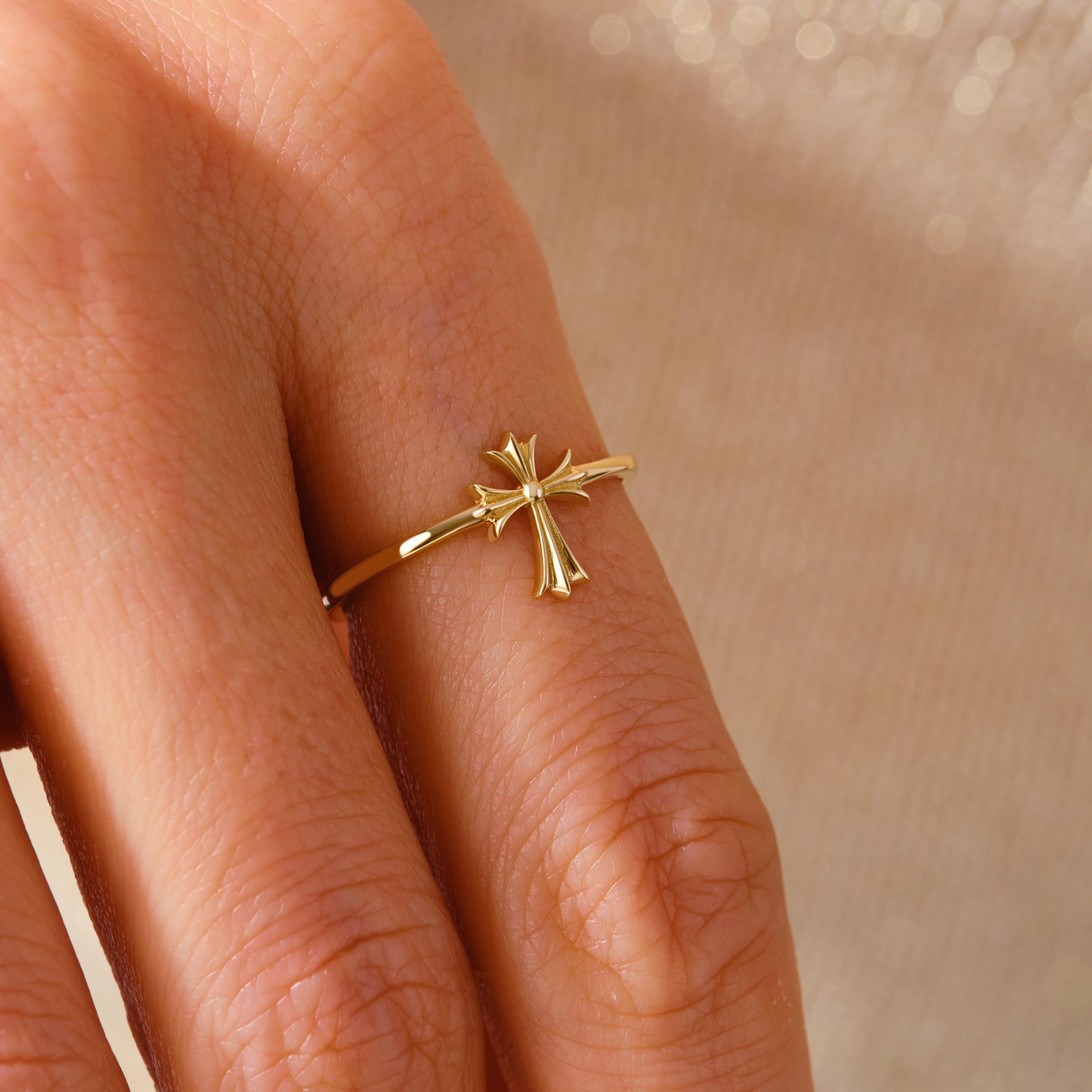 Rosary Cross Ring – 14K Solid Gold Vertical Faith Band 💛✝️
This dainty rosary-inspired cross ring is a graceful symbol of faith and devotion. Crafted in 14K solid gold, it's the perfect piece for everyday wear, religious milestones, or meaningful Christian gifts for women.