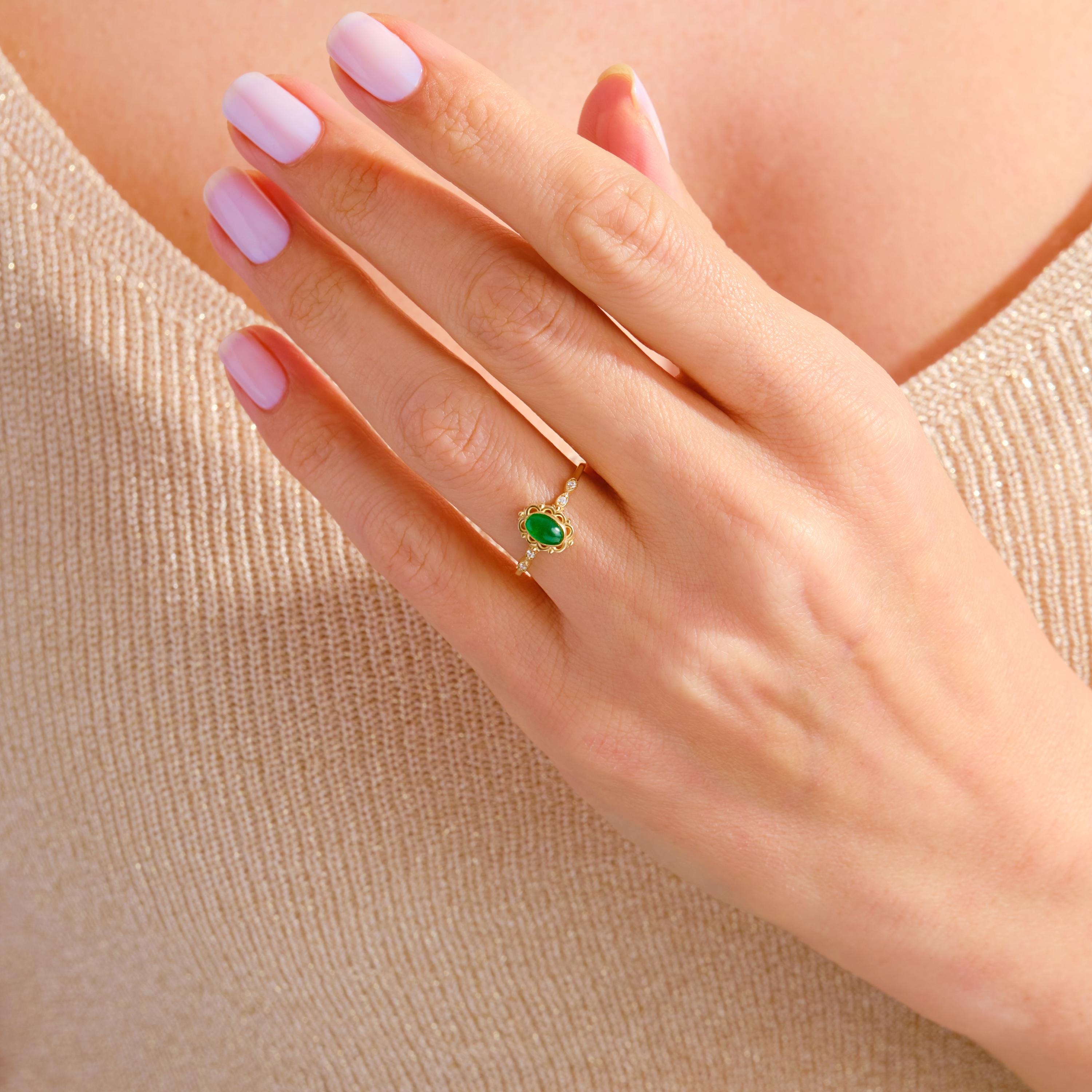 Art Deco Emerald Engagement Ring – 14K Solid Gold Filigree Wedding Band 💚✨
This stunning Art Deco Emerald Ring embodies timeless sophistication and handcrafted artistry. Featuring a vivid oval-cut emerald framed by sparkling side diamonds, the intricate filigree band showcases vintage charm with a modern twist. Perfect as a wedding, engagement, or anniversary gift, it’s a symbol of love, strength, and renewal.