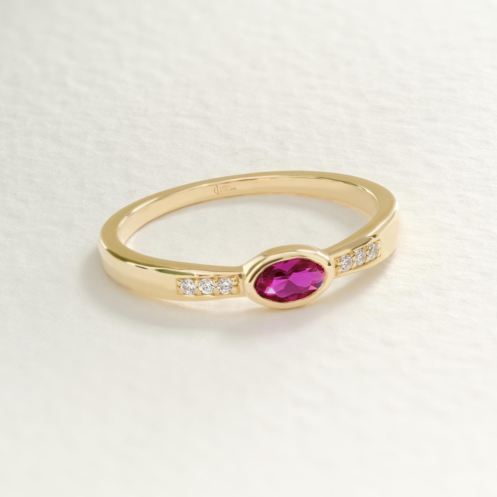Ruby Engagement Ring with Side Diamond Band – 10K/14K/18K Solid Gold ✨💎
A stunning symbol of love, this bezel-set ruby ring features a deep red oval ruby accented by sparkling side diamonds. Perfect as a July birthstone ring, engagement ring, or anniversary gift, it blends timeless beauty with modern elegance.