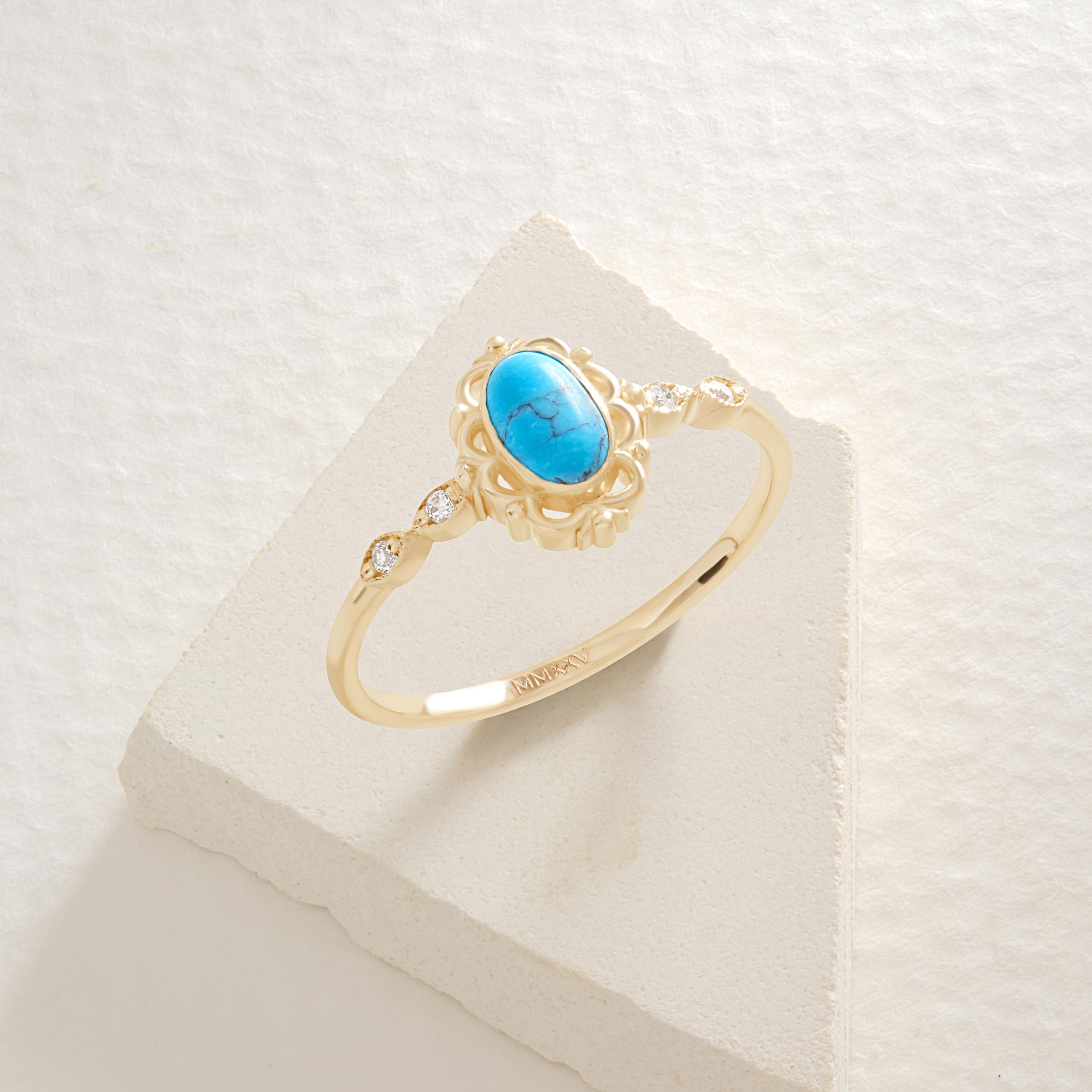 Natural Turquoise Ring – 10K / 14K / 18K Solid Gold 💎🌊
A genuine turquoise engagement and wedding band with sparkling side diamonds. Designed in an Art Deco vintage style, this solid gold ring is perfect for women who love unique and meaningful gemstone jewelry.