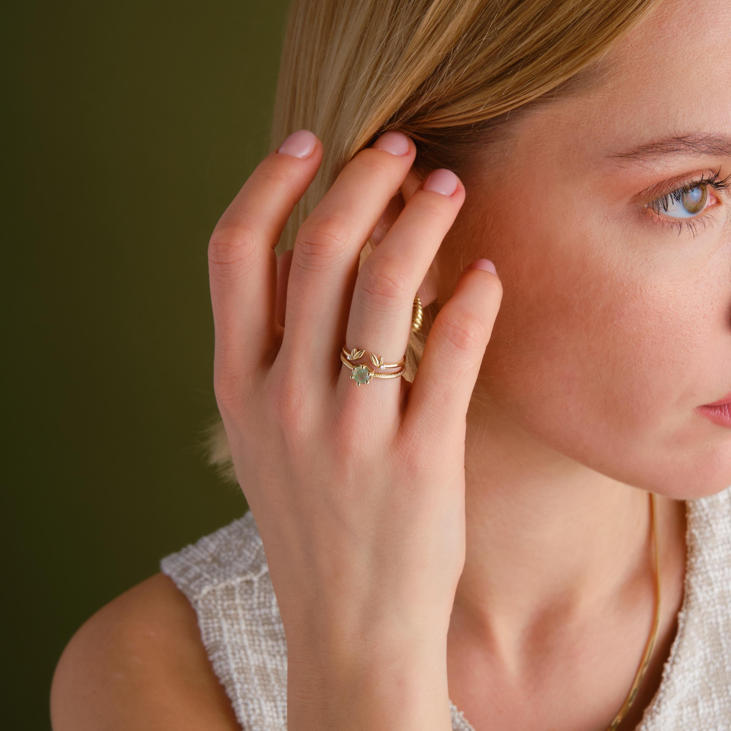 Open Leaf Engagement Ring – 10K/14K/18K Solid Gold ✨💎
Inspired by nature, this delicate open leaf engagement ring features two sparkling round diamonds or moissanites set on an adjustable ivy-style band. Perfect for nature lovers, brides seeking a unique floral touch, or anyone who loves dainty, whimsical jewelry.