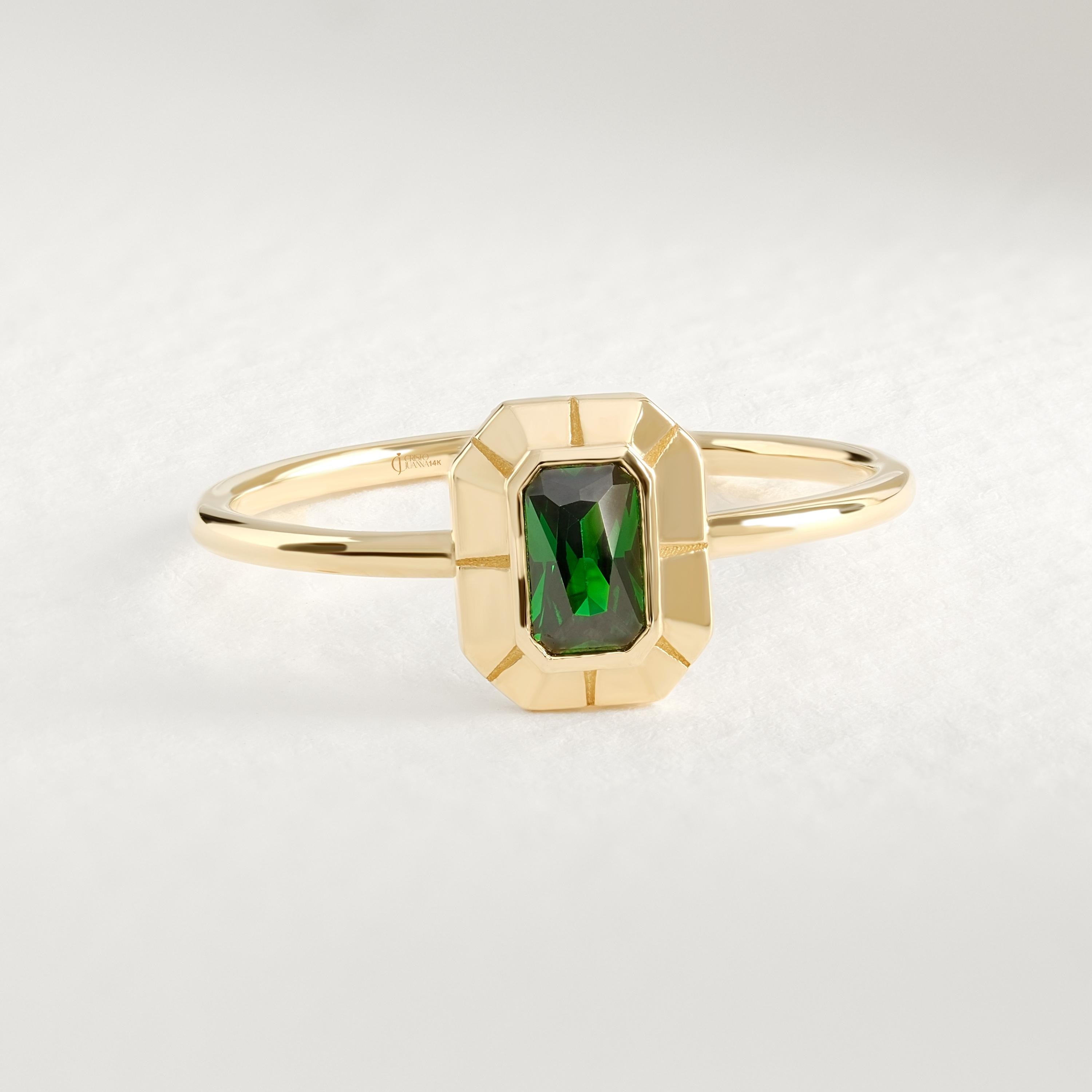 Bezel Emerald Cut Ring – 14K Solid Gold Art Deco Birthstone Ring 💚✨
Elegant and modern, this bezel-set emerald cut ring blends vintage Art Deco charm with contemporary simplicity. The sleek rectangular emerald symbolizes rebirth and love, making it a timeless piece for everyday wear or special occasions.