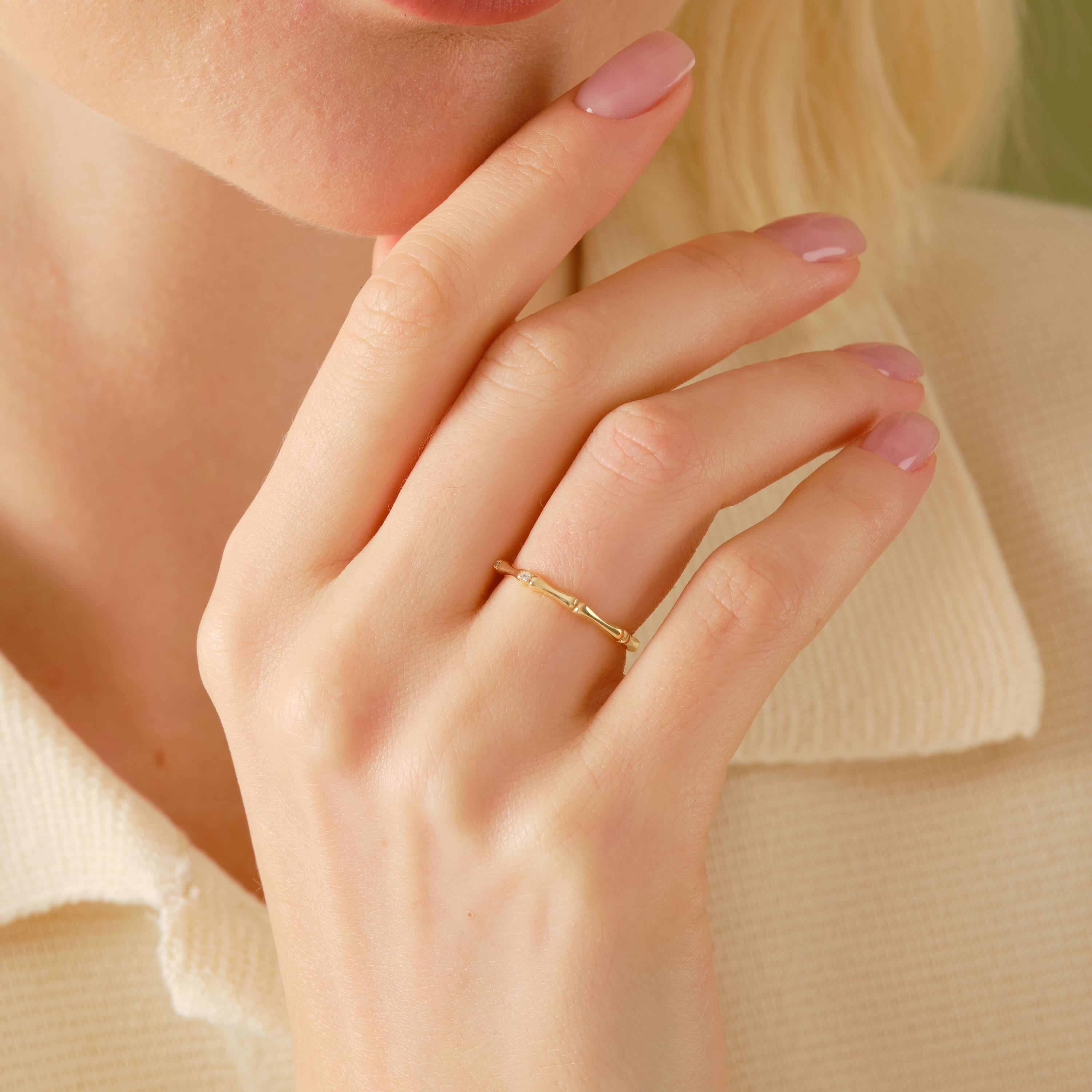 14K Solid Gold Peridot Ring, Oval Birthstone Ring with Side Diamond Band, Peridot Green Gemstone Rings for Women