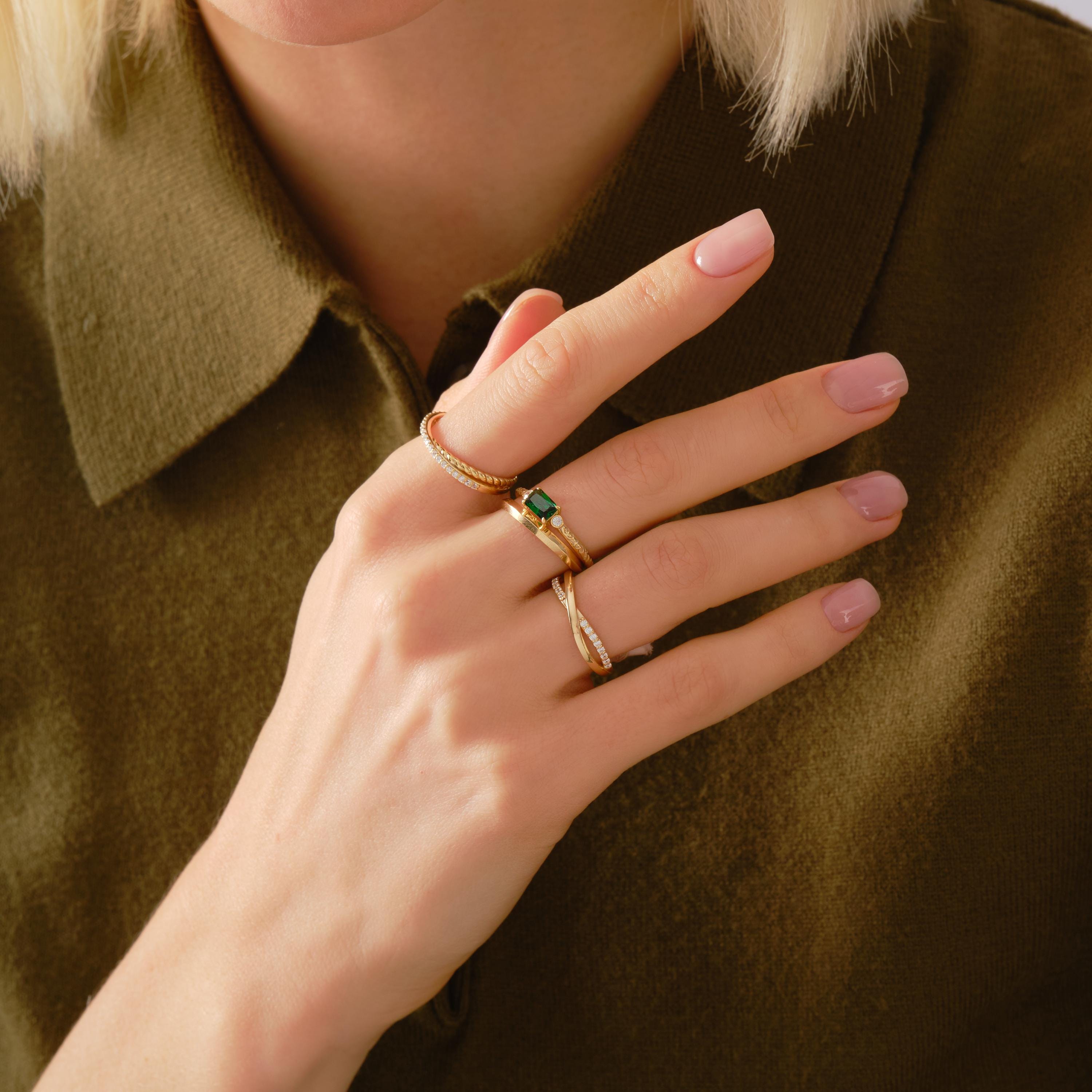 14K Solid Gold Peridot Ring, Oval Birthstone Ring with Side Diamond Band, Peridot Green Gemstone Rings for Women