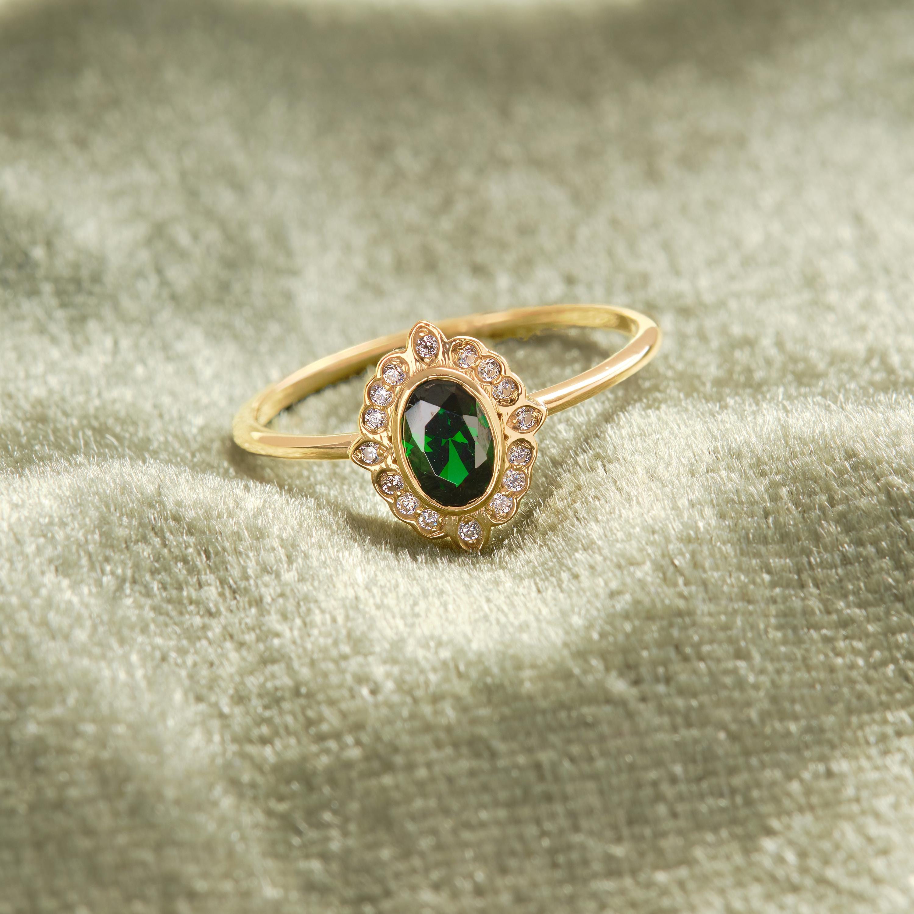 14K Solid Gold Peridot Ring, Oval Birthstone Ring with Side Diamond Band, Peridot Green Gemstone Rings for Women