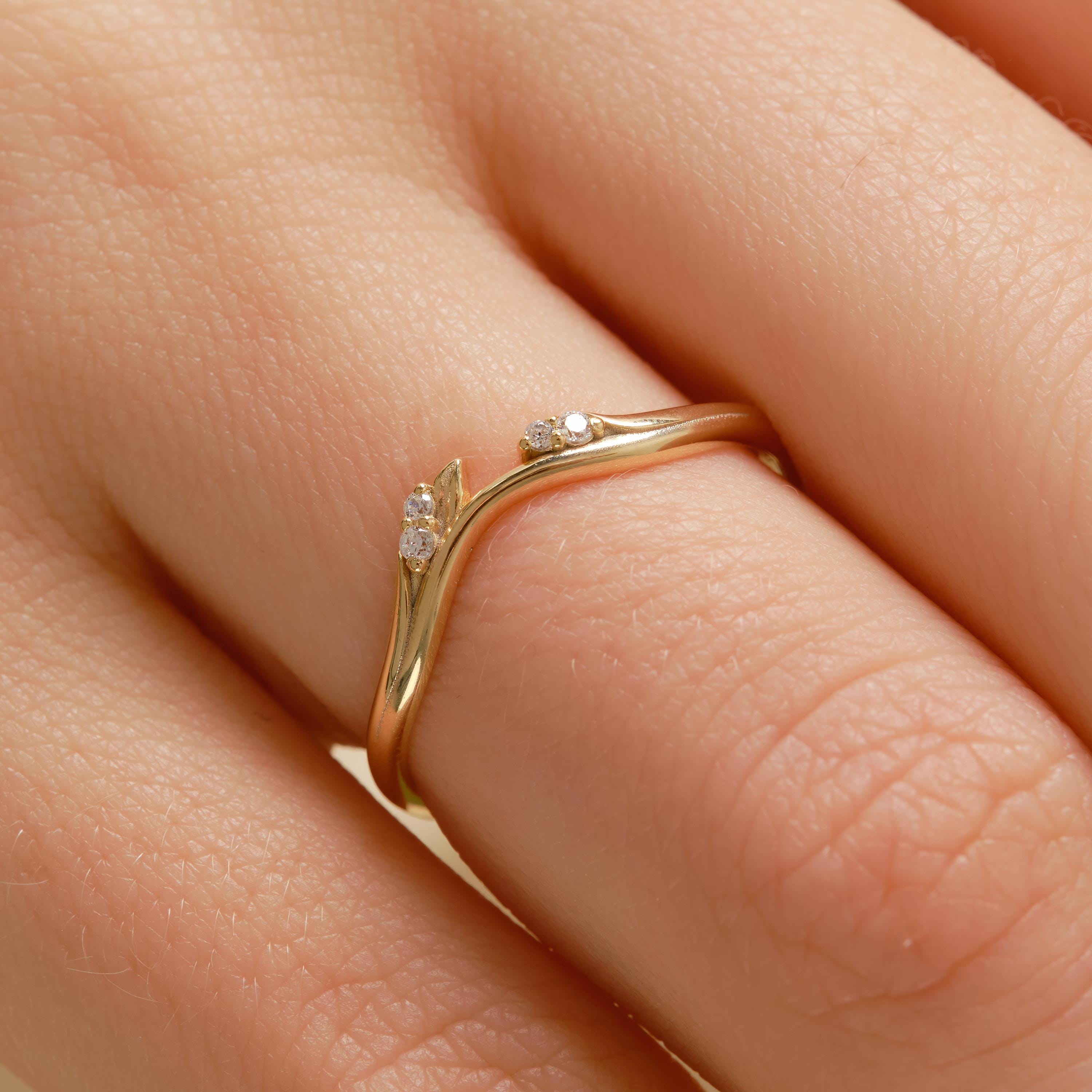 Floral Diamond Ring 14K Solid Gold Chevron Band, Flower Wedding Band with Tiny Moissanite Ivy Band