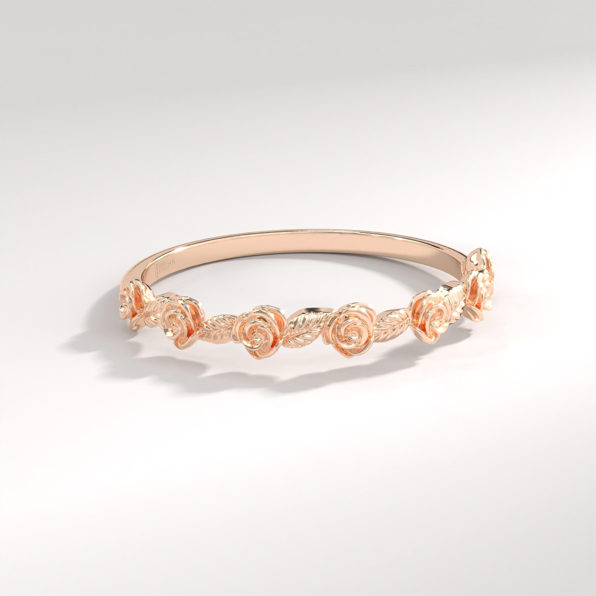 🌸 Rose Texture Band Ring | 14K Solid Gold Floral Daisy Band – Nature Inspired Jewelry

Celebrate natural beauty with this elegant rose texture band ring, featuring delicate floral daisy and ivy leaf textures wrapped around a slim solid gold band. Handcrafted with care, this timeless design reflects nature-inspired artistry blended with vintage charm. Its lightweight and comfortable structure makes it perfect for everyday wear or meaningful occasions.