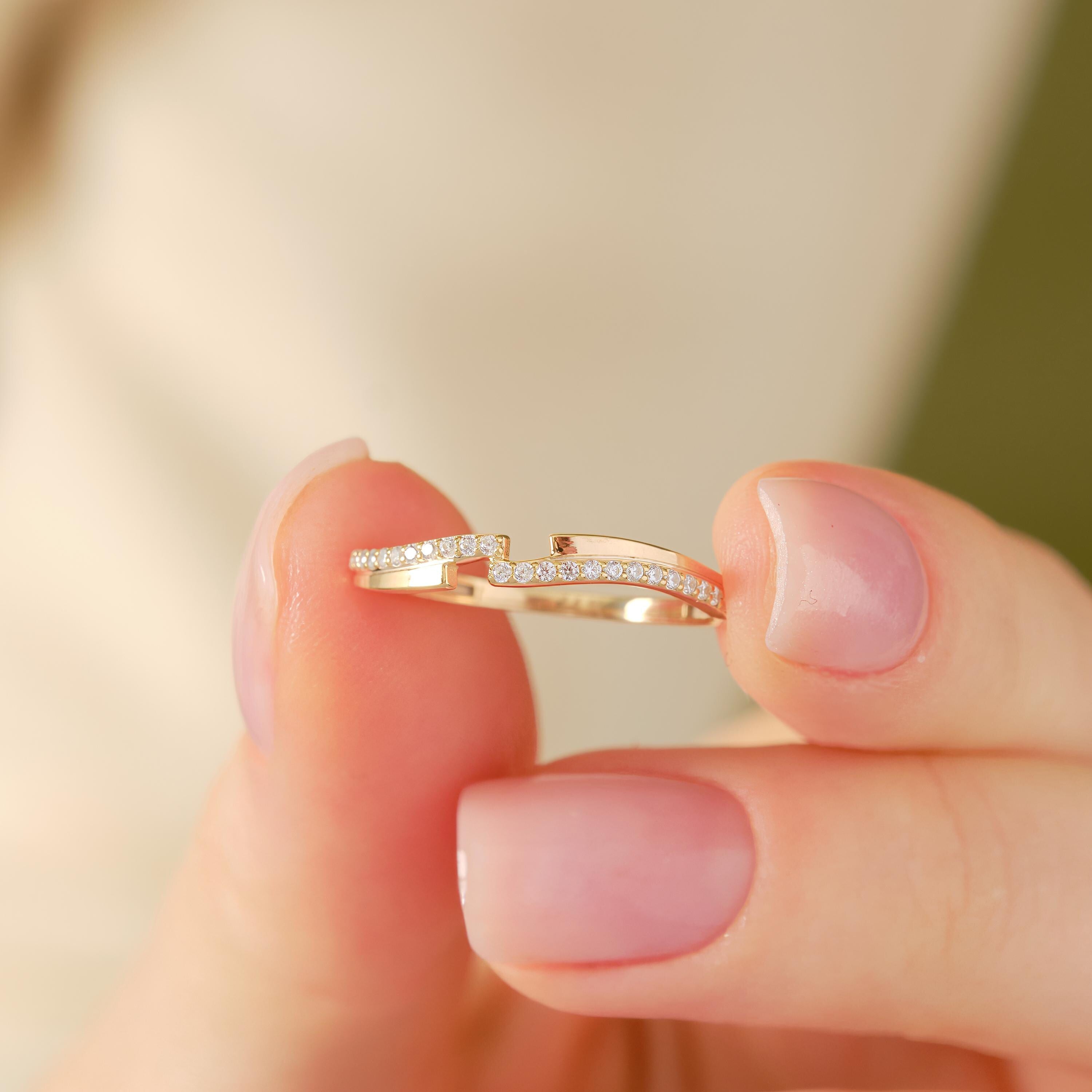 14K Solid Gold Peridot Ring, Oval Birthstone Ring with Side Diamond Band, Peridot Green Gemstone Rings for Women