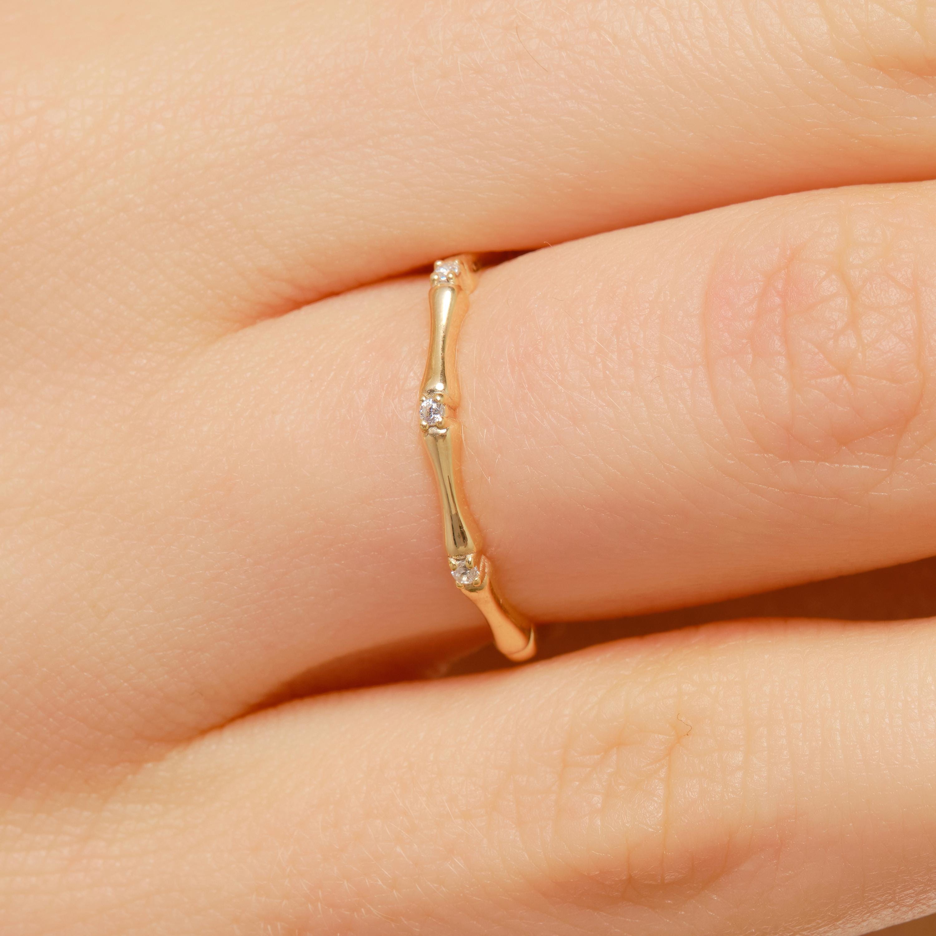 14K Solid Gold Peridot Ring, Oval Birthstone Ring with Side Diamond Band, Peridot Green Gemstone Rings for Women