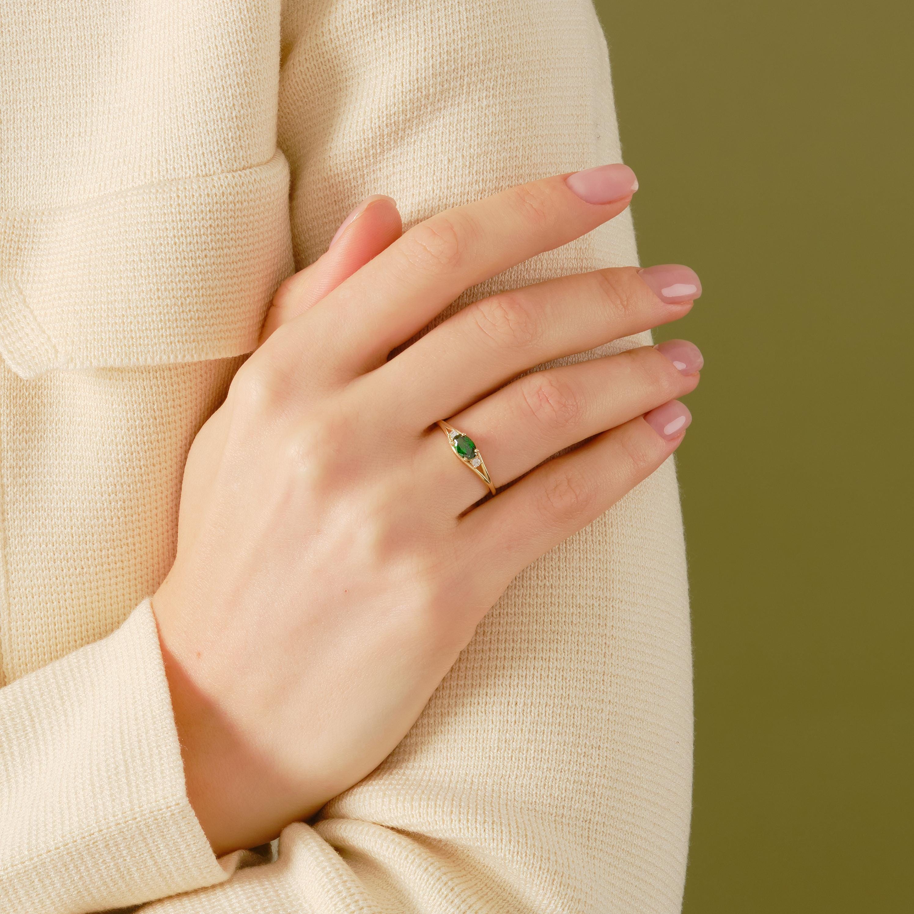 14K Solid Gold Peridot Ring, Oval Birthstone Ring with Side Diamond Band, Peridot Green Gemstone Rings for Women