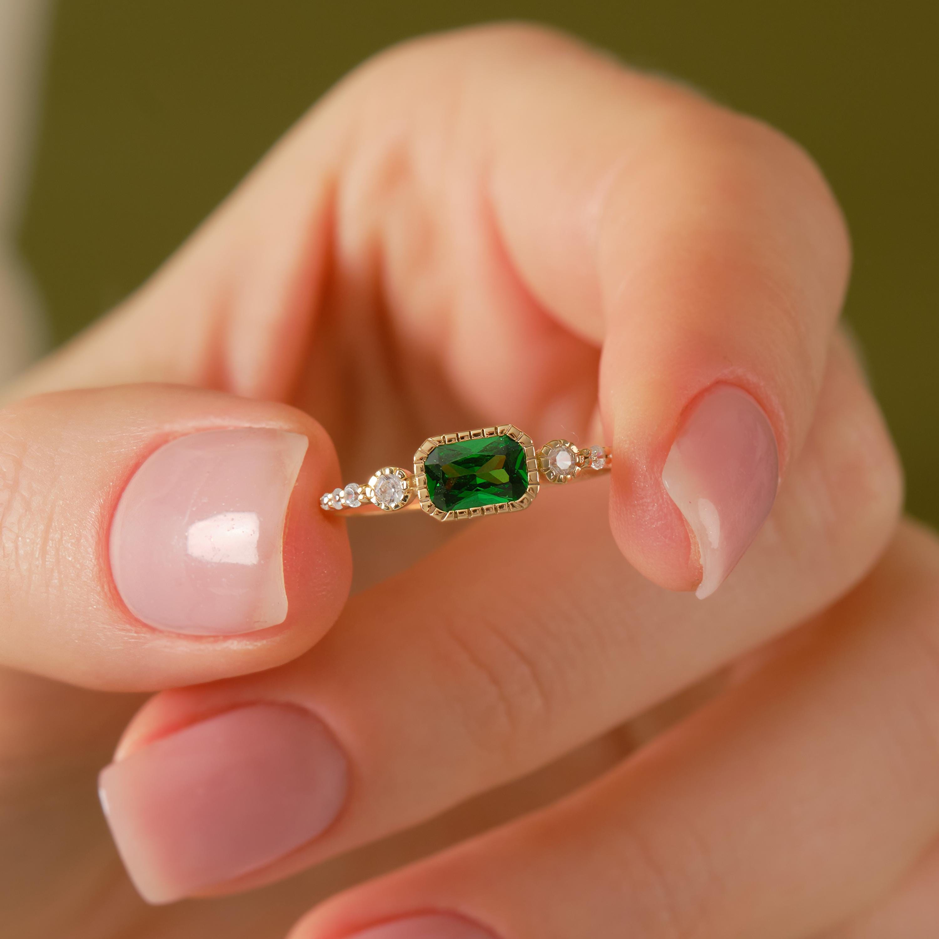 Vintage Inspire Emerald Ring, Oval Birthstone Ring with 14K Solid Gold Side Diamond Band, Art Deco Bezel Green Gemstone Rings for Women