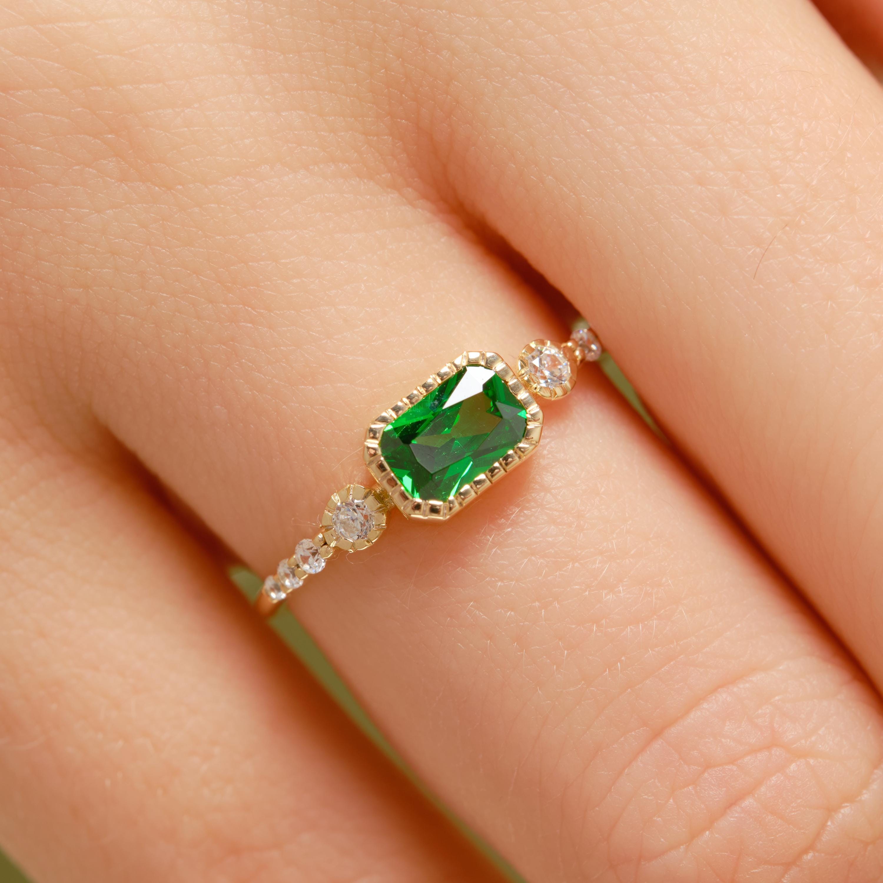 Vintage Inspire Emerald Ring, Oval Birthstone Ring with 14K Solid Gold Side Diamond Band, Art Deco Bezel Green Gemstone Rings for Women