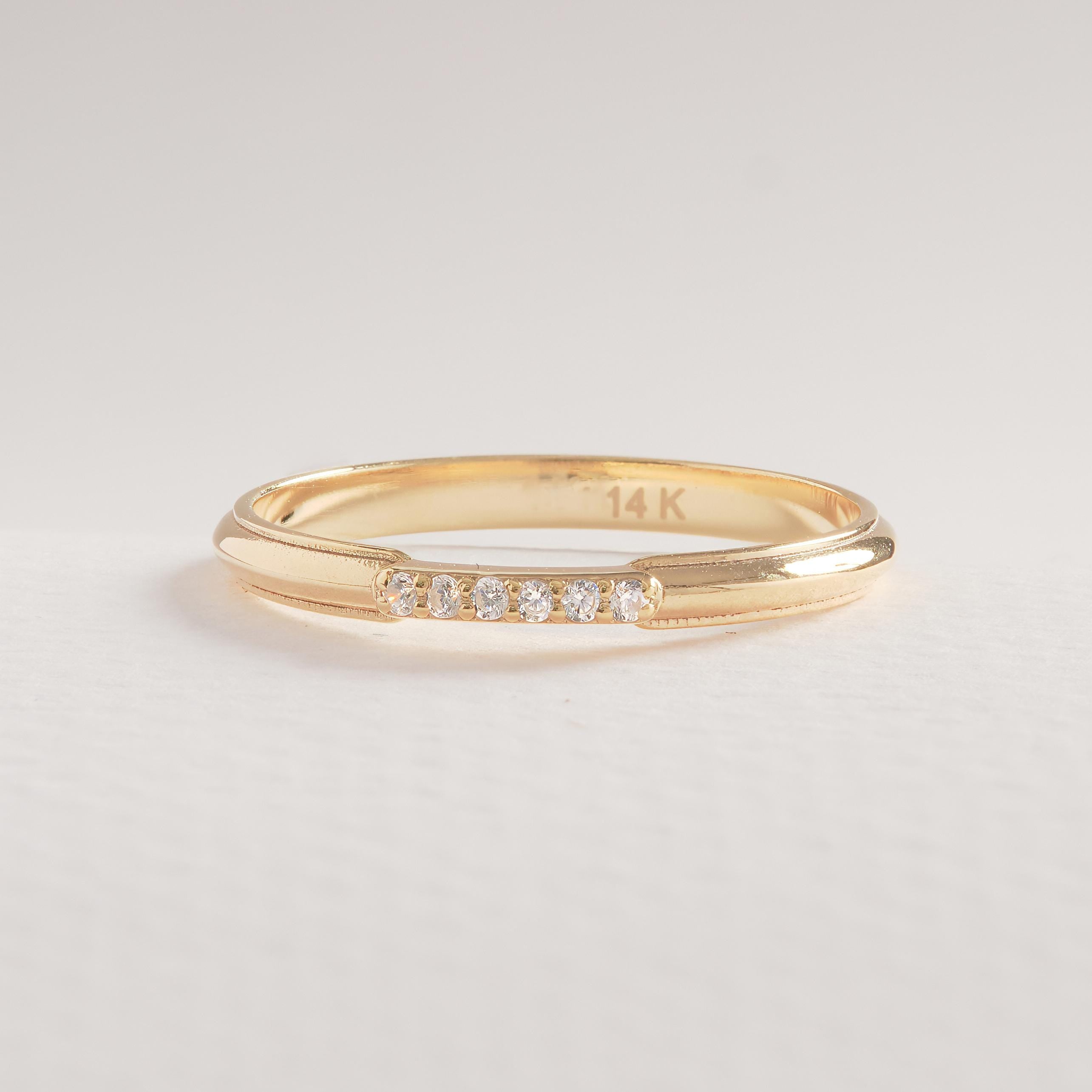 14K Solid Gold Peridot Ring, Oval Birthstone Ring with Side Diamond Band, Peridot Green Gemstone Rings for Women